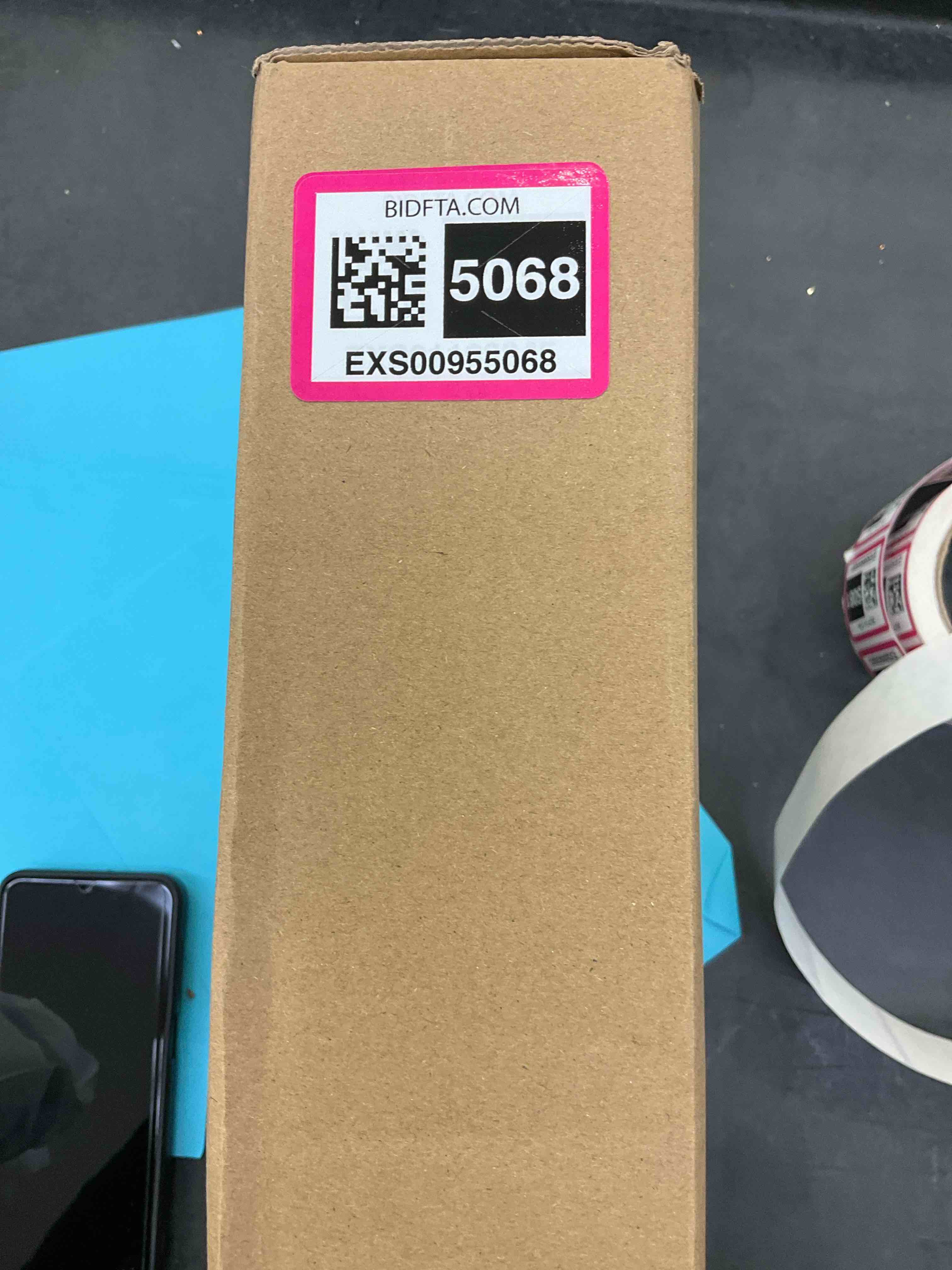 https://s3.amazonaws.com/lotting-images-prod/BargainHunt/EXS00955068_1707856217566.jpeg
