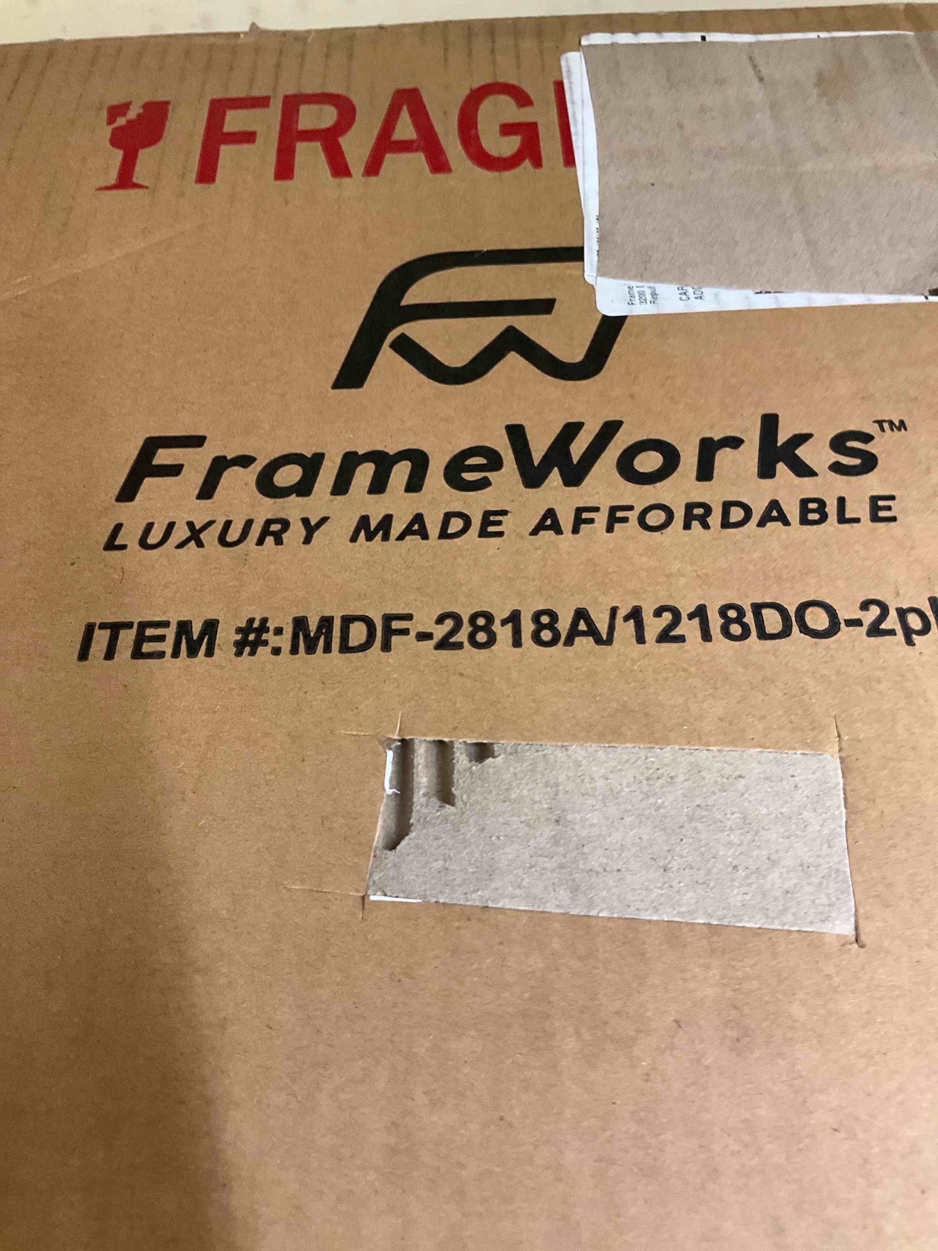 https://s3.amazonaws.com/lotting-images-prod/BargainHunt/EXS00955133_1708354020037.jpeg