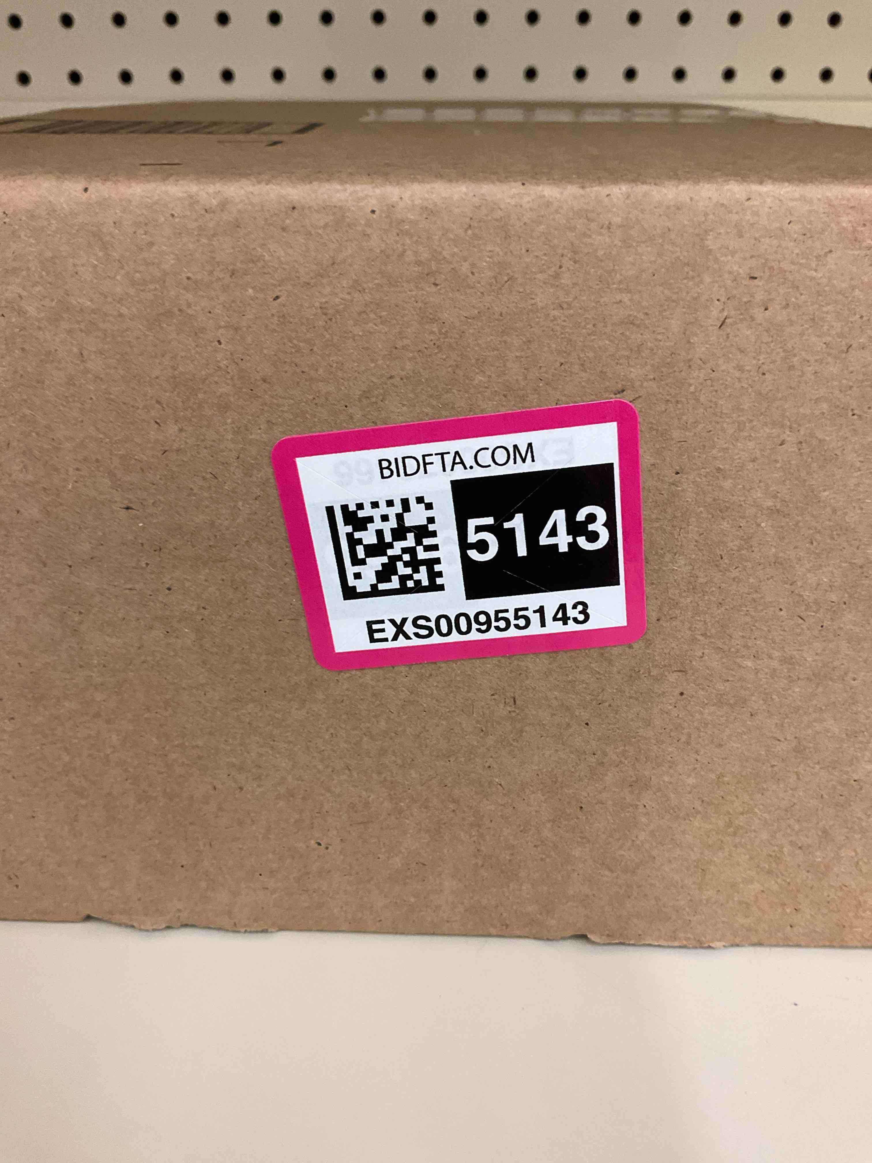 https://s3.amazonaws.com/lotting-images-prod/BargainHunt/EXS00955143_1708356409698.jpeg