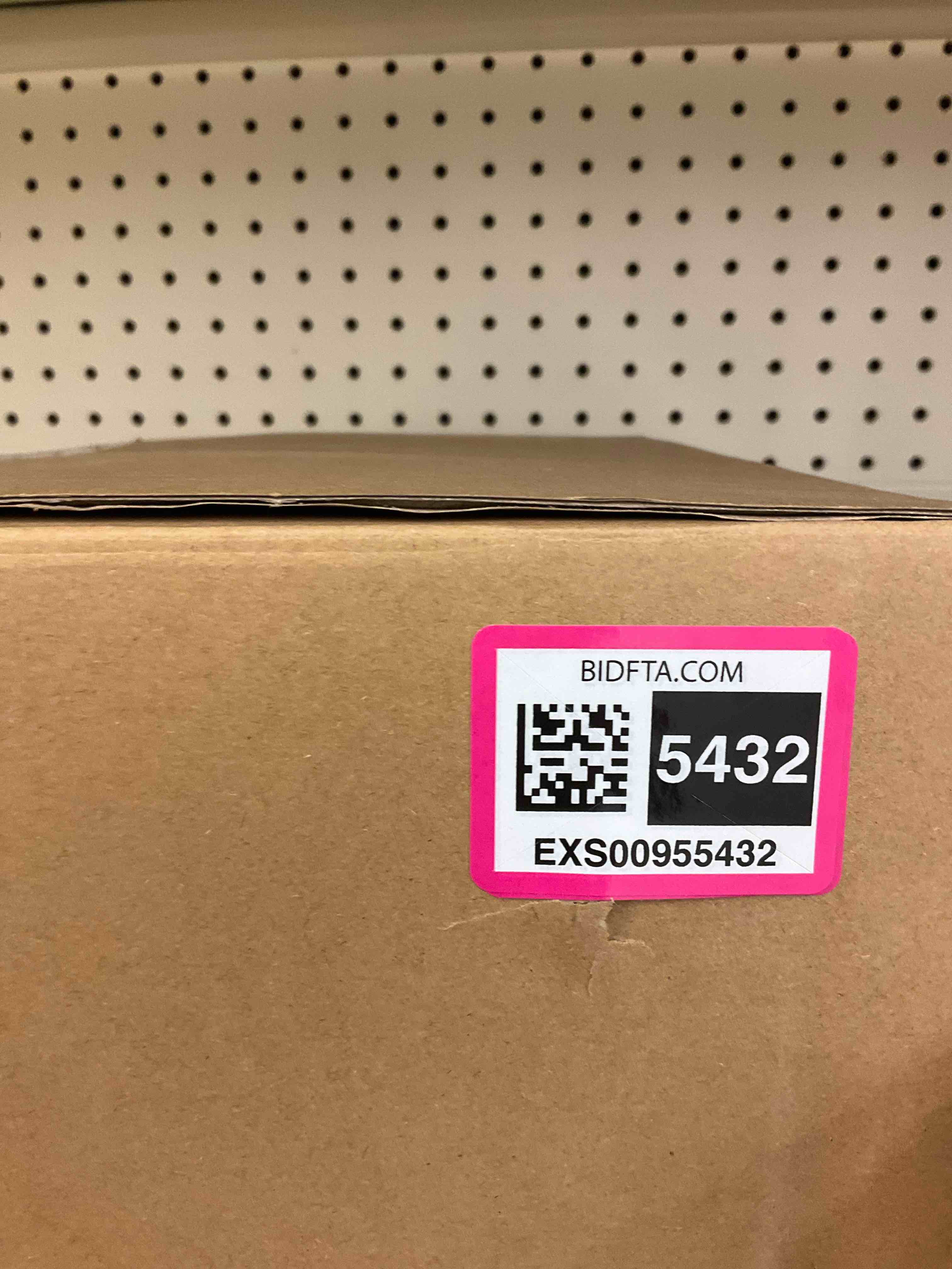 https://s3.amazonaws.com/lotting-images-prod/BargainHunt/EXS00955432_1710883900817.jpeg