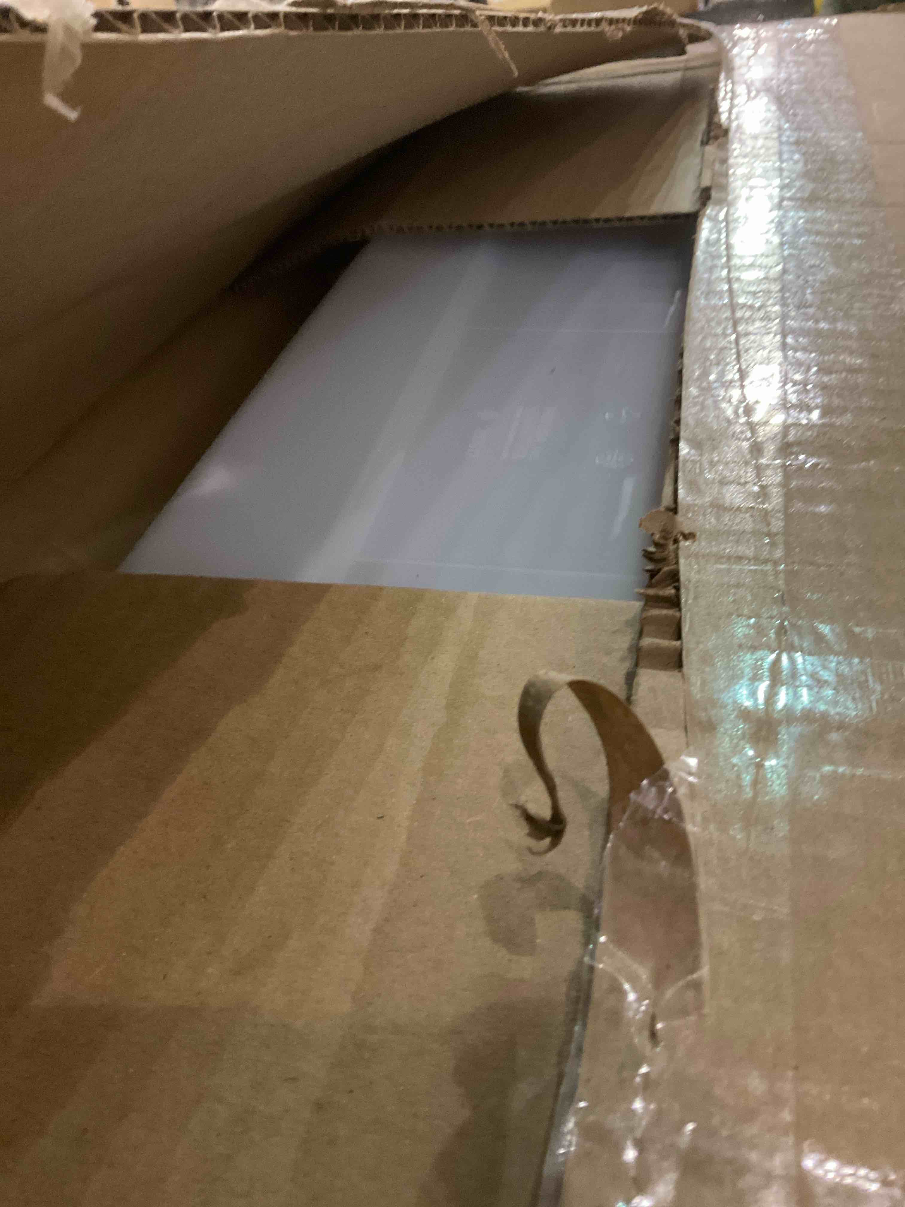 https://s3.amazonaws.com/lotting-images-prod/BargainHunt/EXS00970136_1707221694555.jpeg