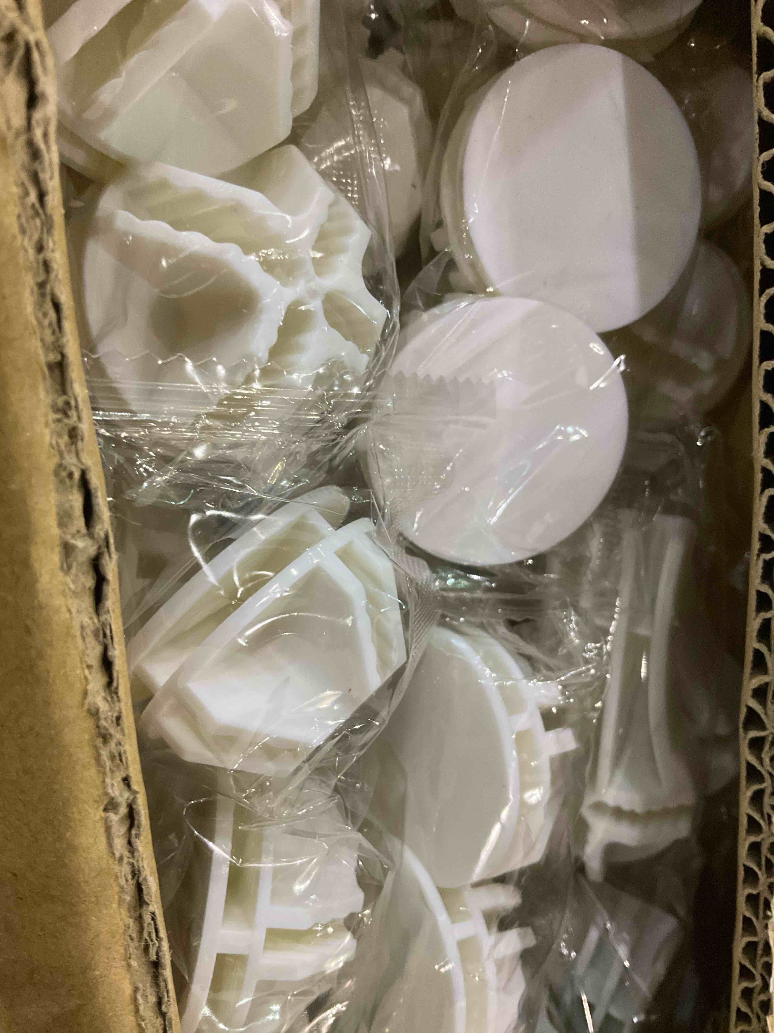 https://s3.amazonaws.com/lotting-images-prod/BargainHunt/EXS00970197_1707225265544.jpeg