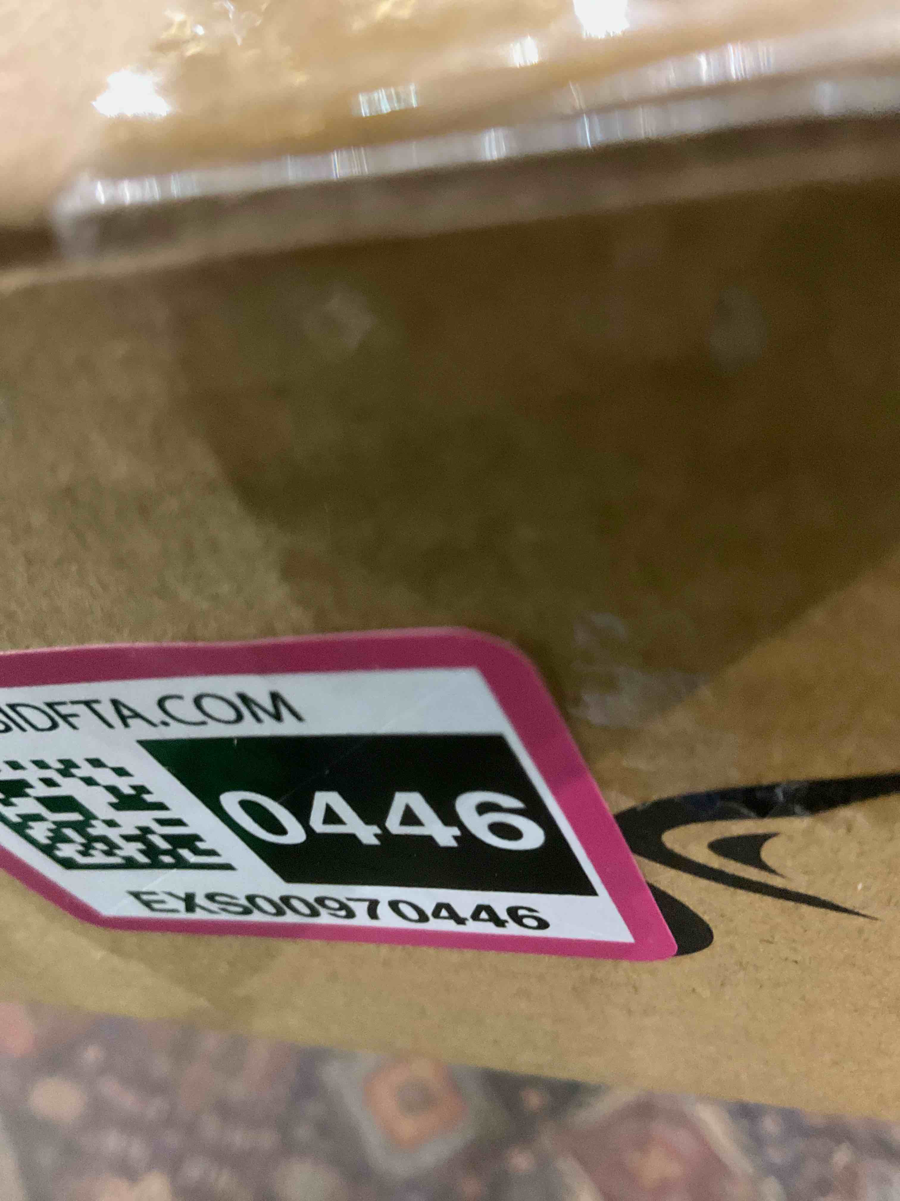 https://s3.amazonaws.com/lotting-images-prod/BargainHunt/EXS00970446_1707318635583.jpeg