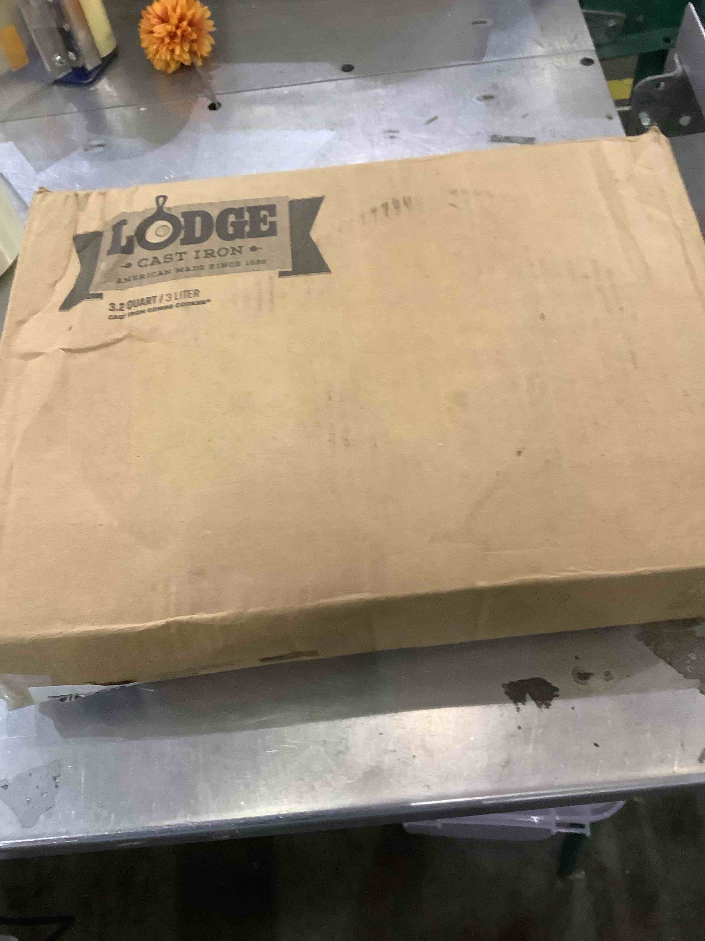 https://s3.amazonaws.com/lotting-images-prod/BargainHunt/EXS00972263_1706543786739.jpeg