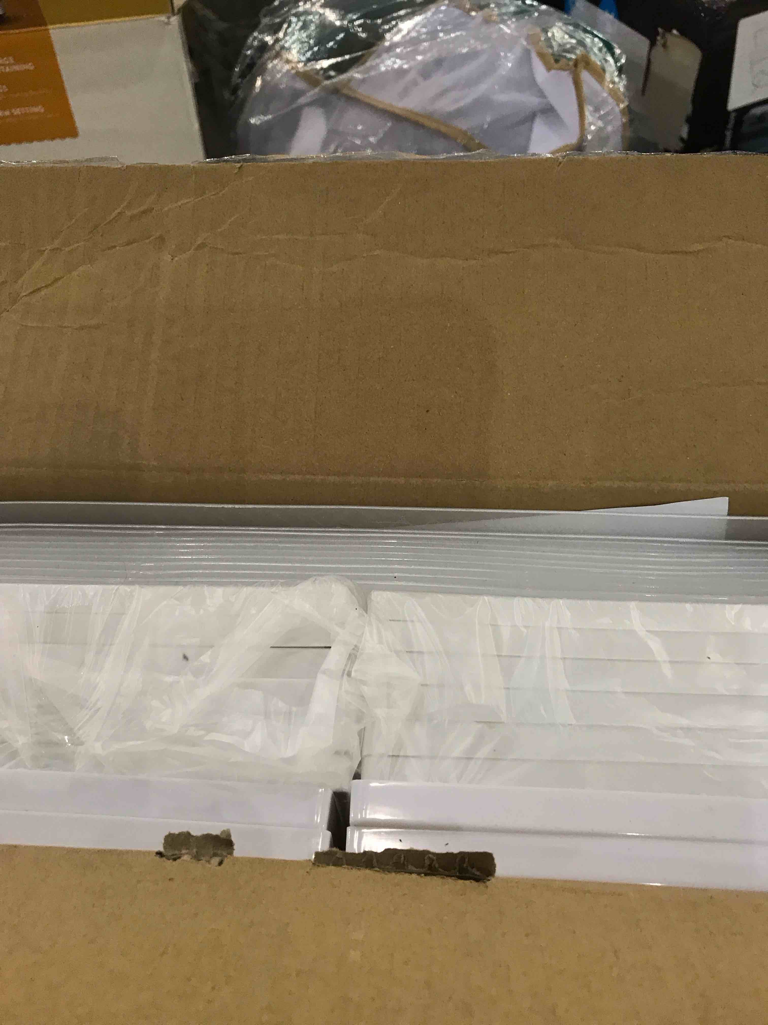 https://s3.amazonaws.com/lotting-images-prod/BargainHunt/EXS00972404_1706703166630.jpeg
