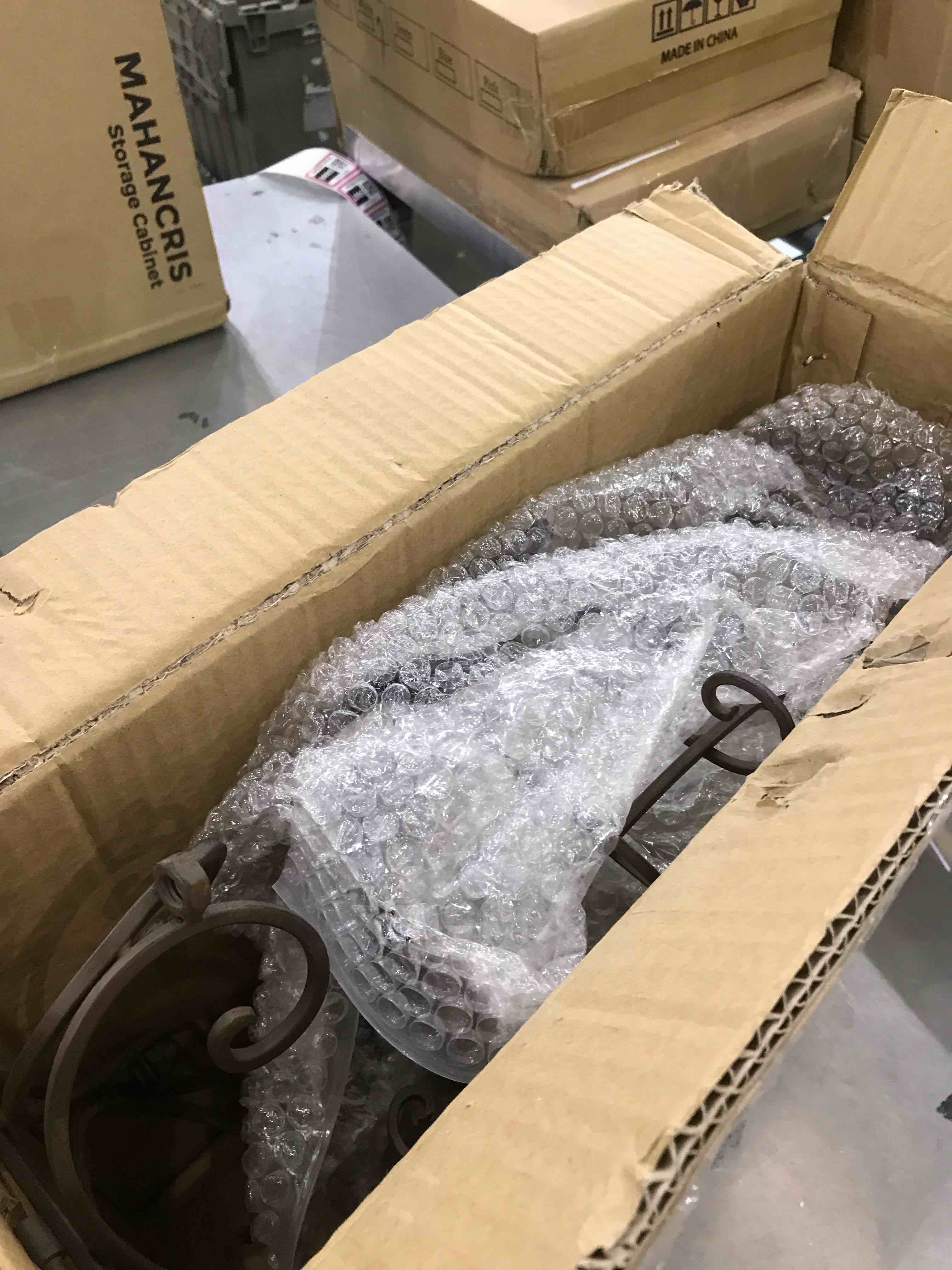 https://s3.amazonaws.com/lotting-images-prod/BargainHunt/EXS00972460_1706716422540.jpeg