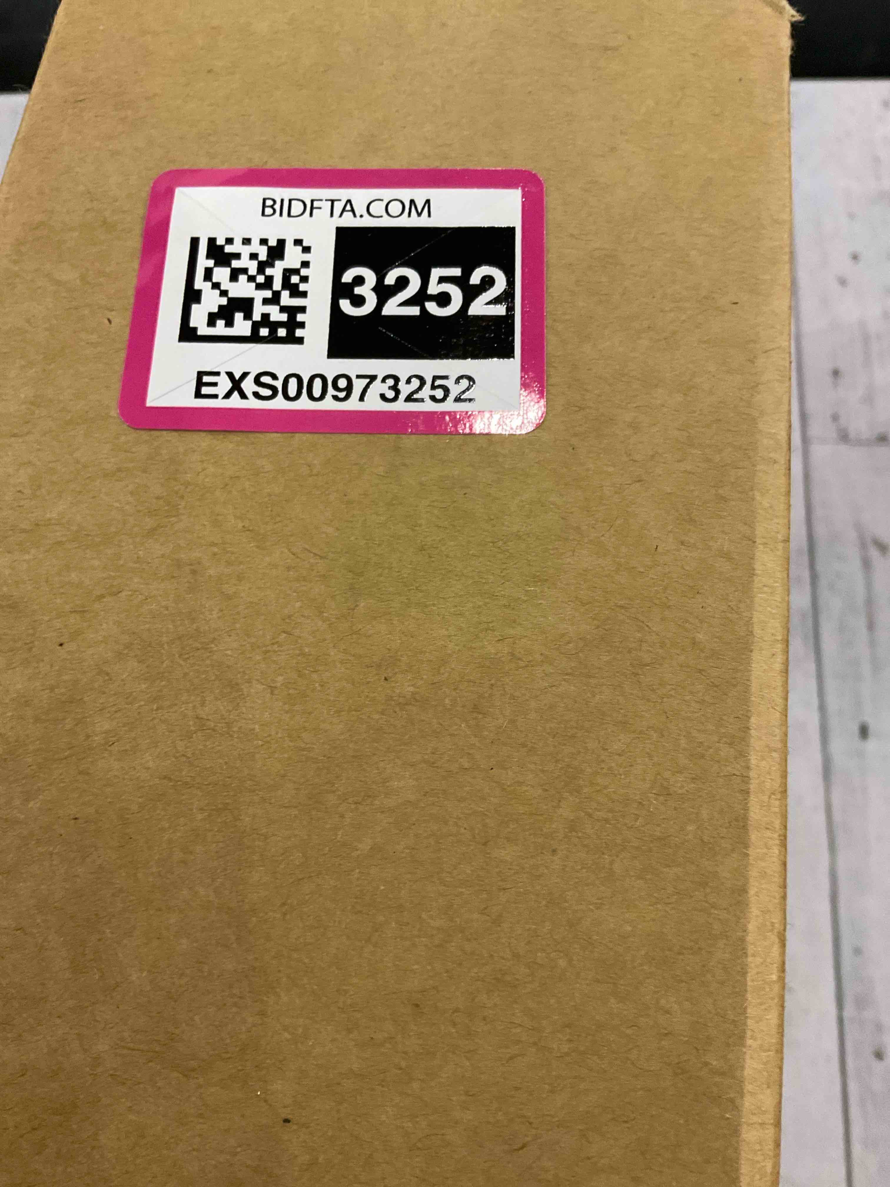 https://s3.amazonaws.com/lotting-images-prod/BargainHunt/EXS00973252_1706793362340.jpeg