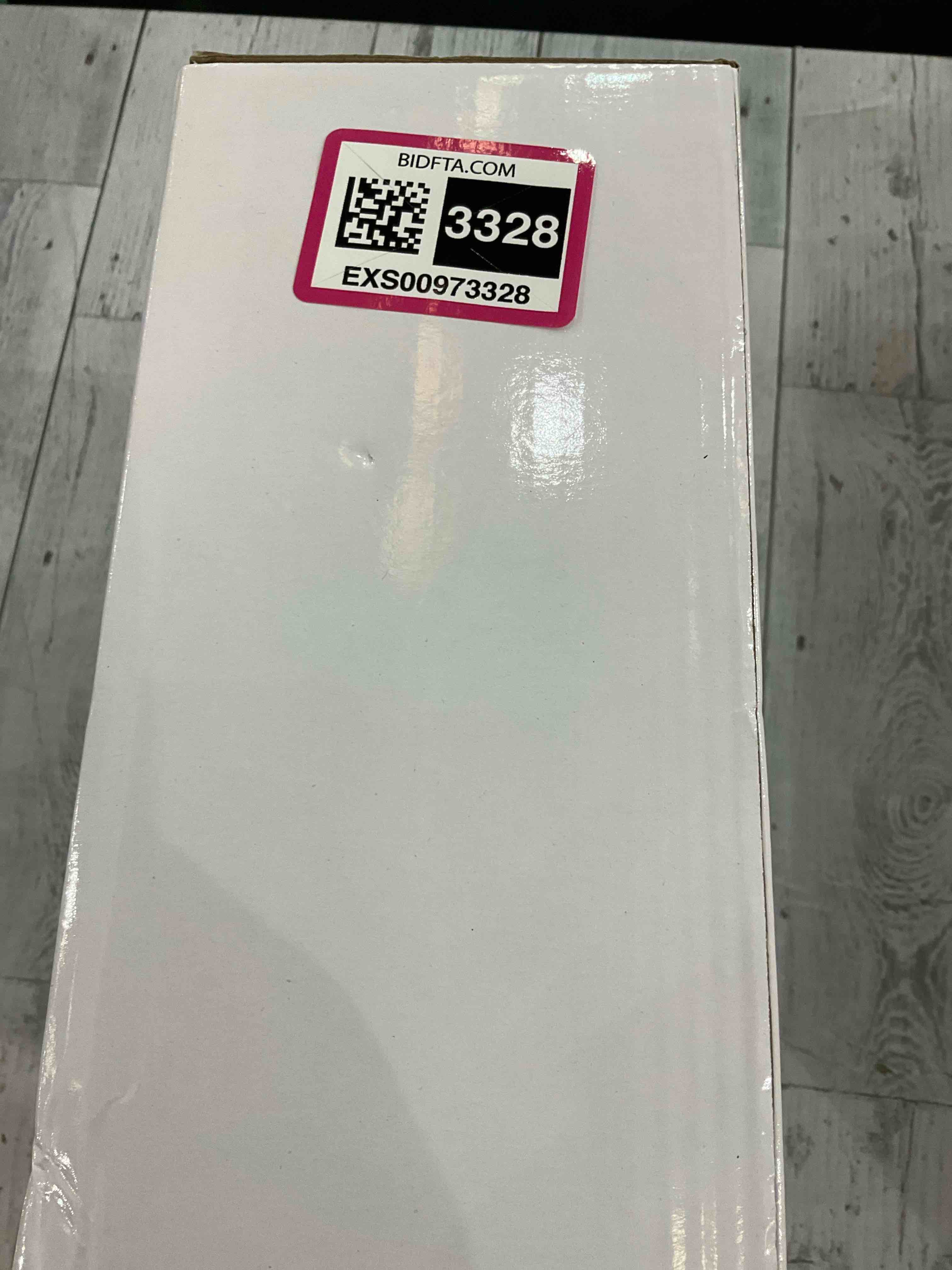 https://s3.amazonaws.com/lotting-images-prod/BargainHunt/EXS00973328_1706804468843.jpeg