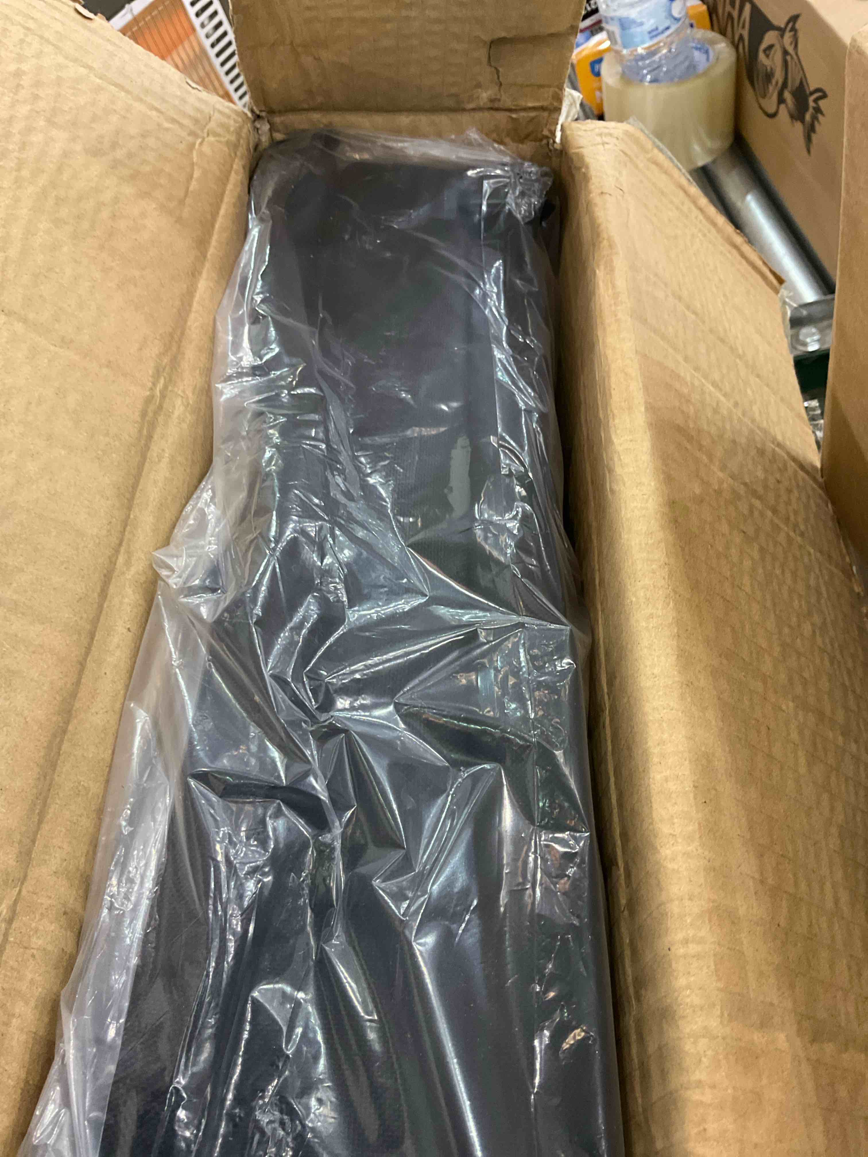 https://s3.amazonaws.com/lotting-images-prod/BargainHunt/EXS00973487_1706898668352.jpeg