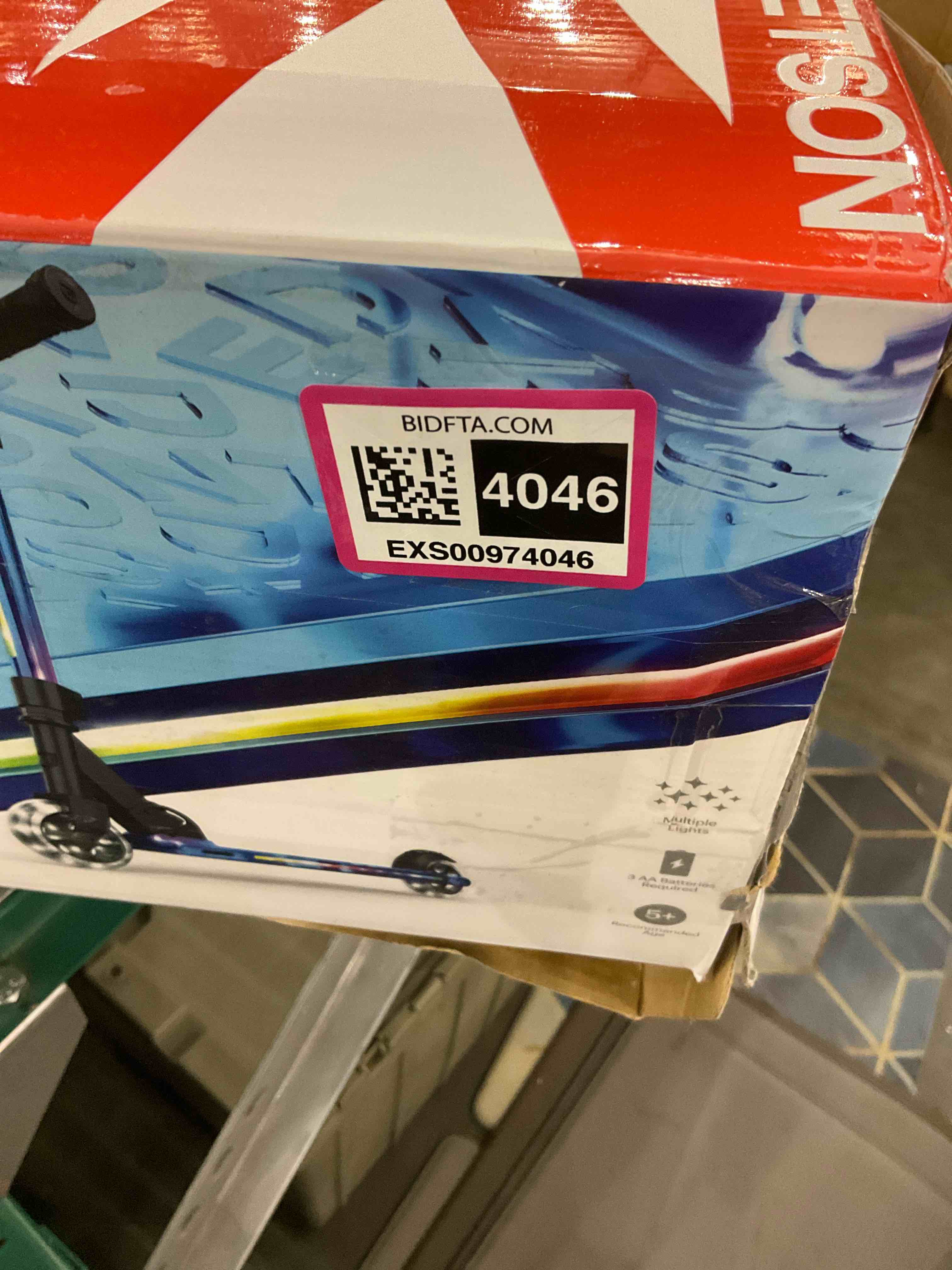 https://s3.amazonaws.com/lotting-images-prod/BargainHunt/EXS00974046_1707834850966.jpeg