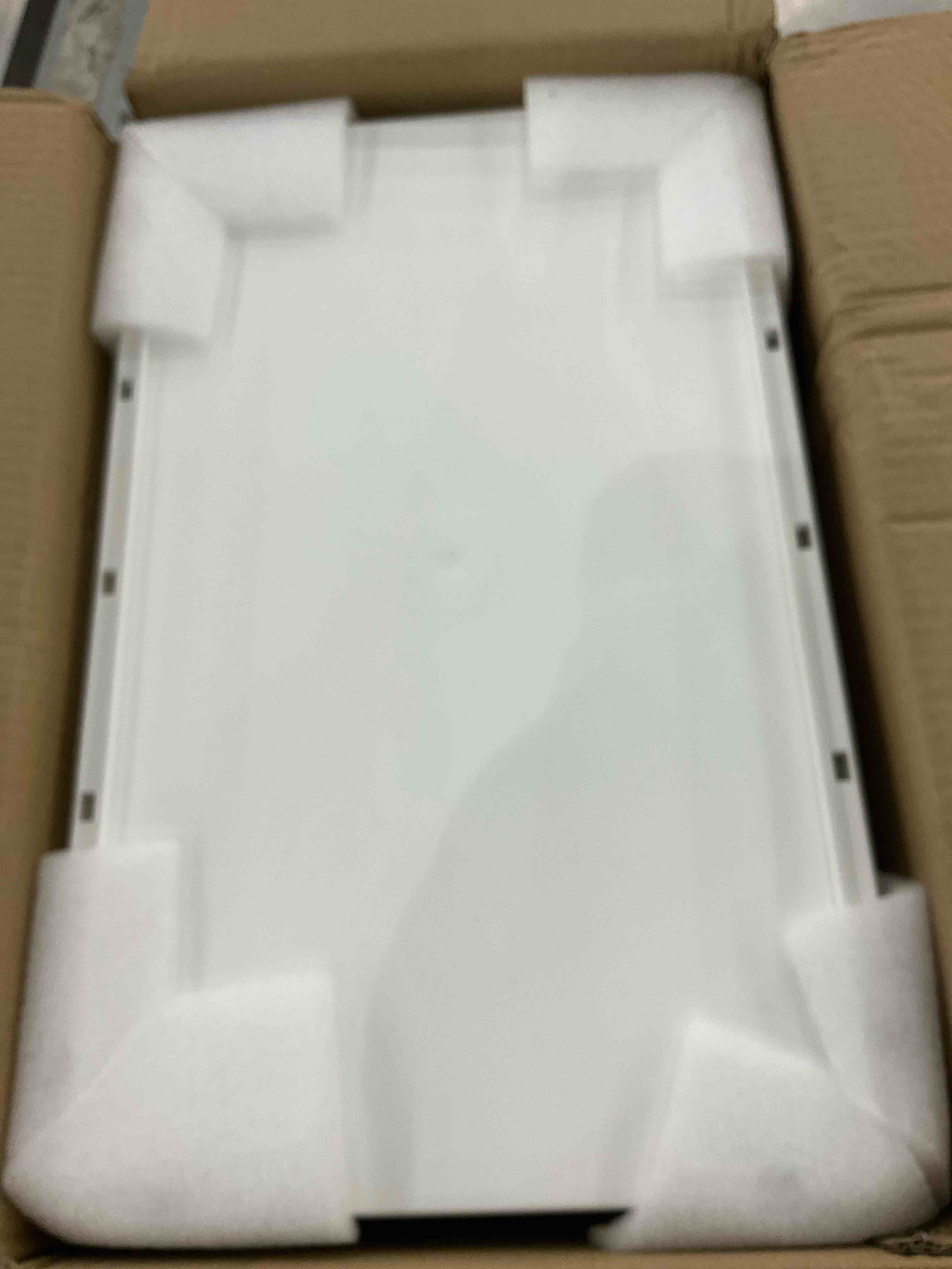 https://s3.amazonaws.com/lotting-images-prod/BargainHunt/EXS00974421_1708090483752.jpeg
