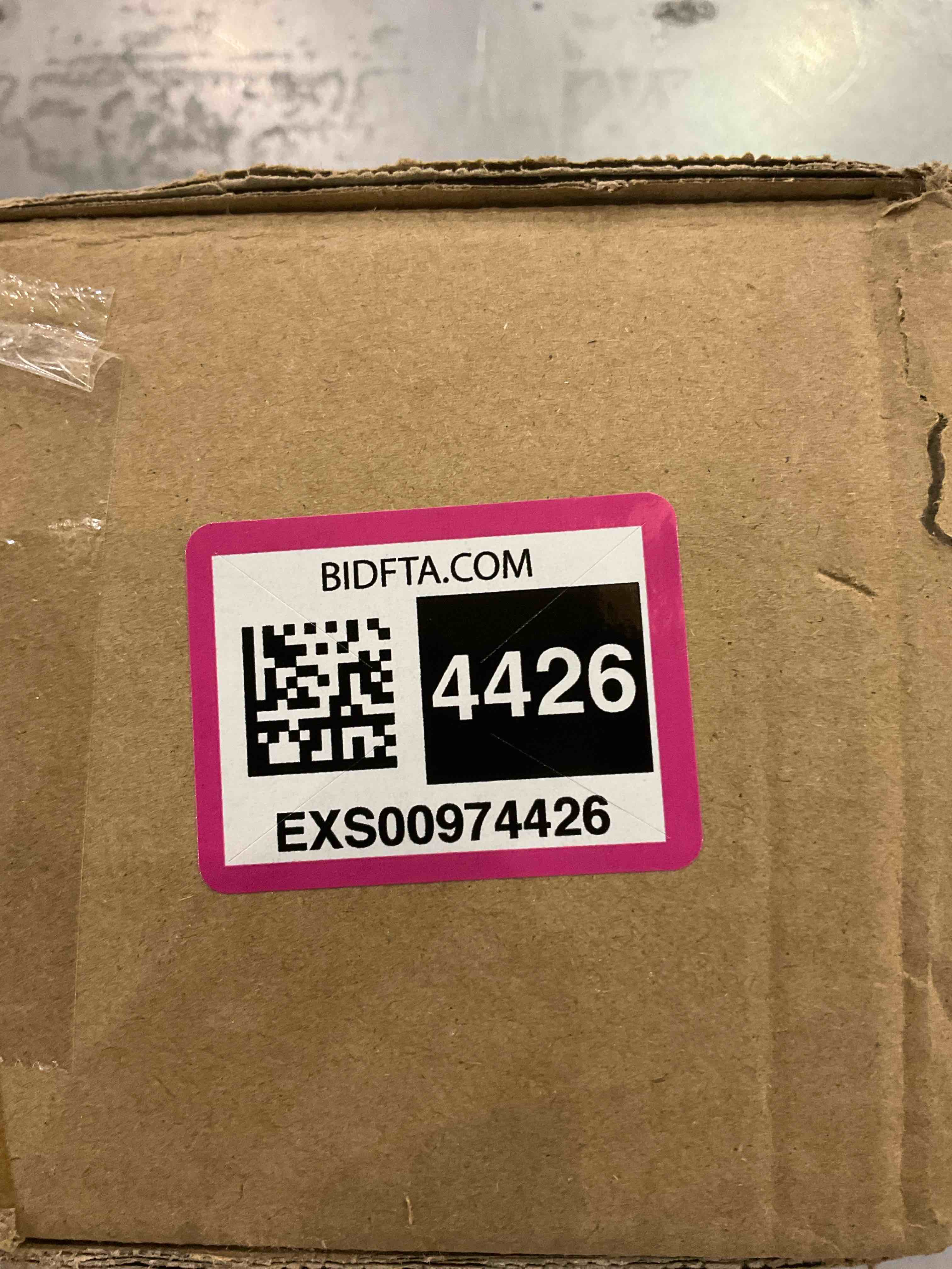 https://s3.amazonaws.com/lotting-images-prod/BargainHunt/EXS00974426_1708091082119.jpeg