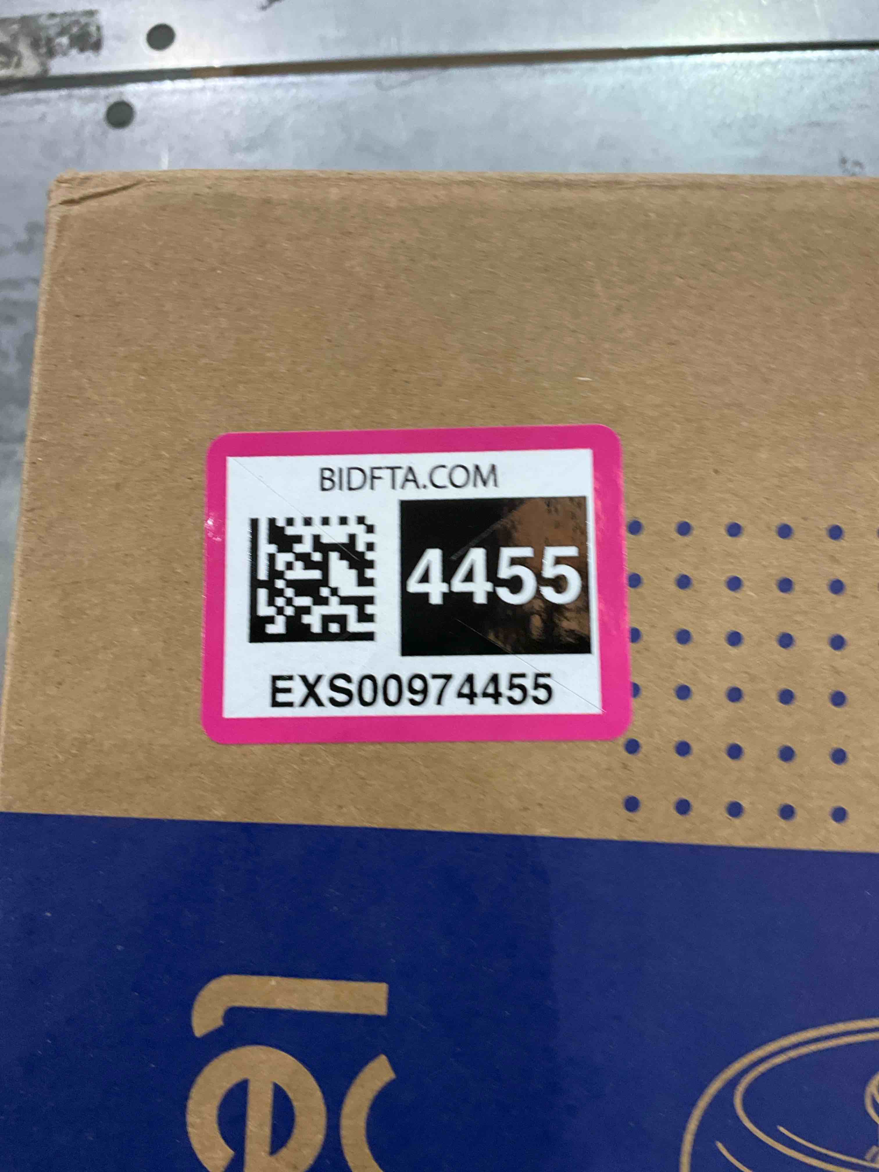 https://s3.amazonaws.com/lotting-images-prod/BargainHunt/EXS00974455_1708097713118.jpeg