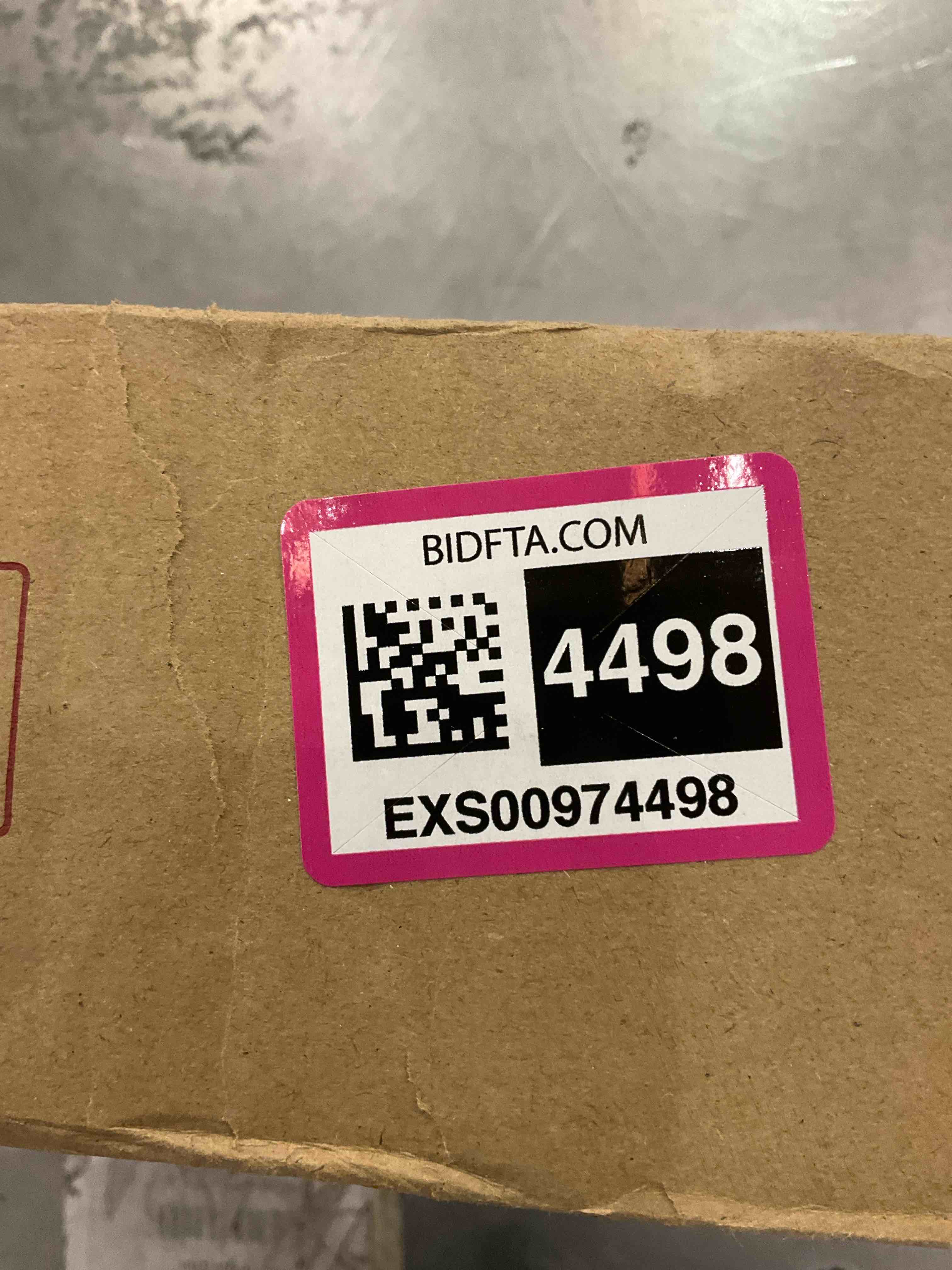 https://s3.amazonaws.com/lotting-images-prod/BargainHunt/EXS00974498_1708109319288.jpeg