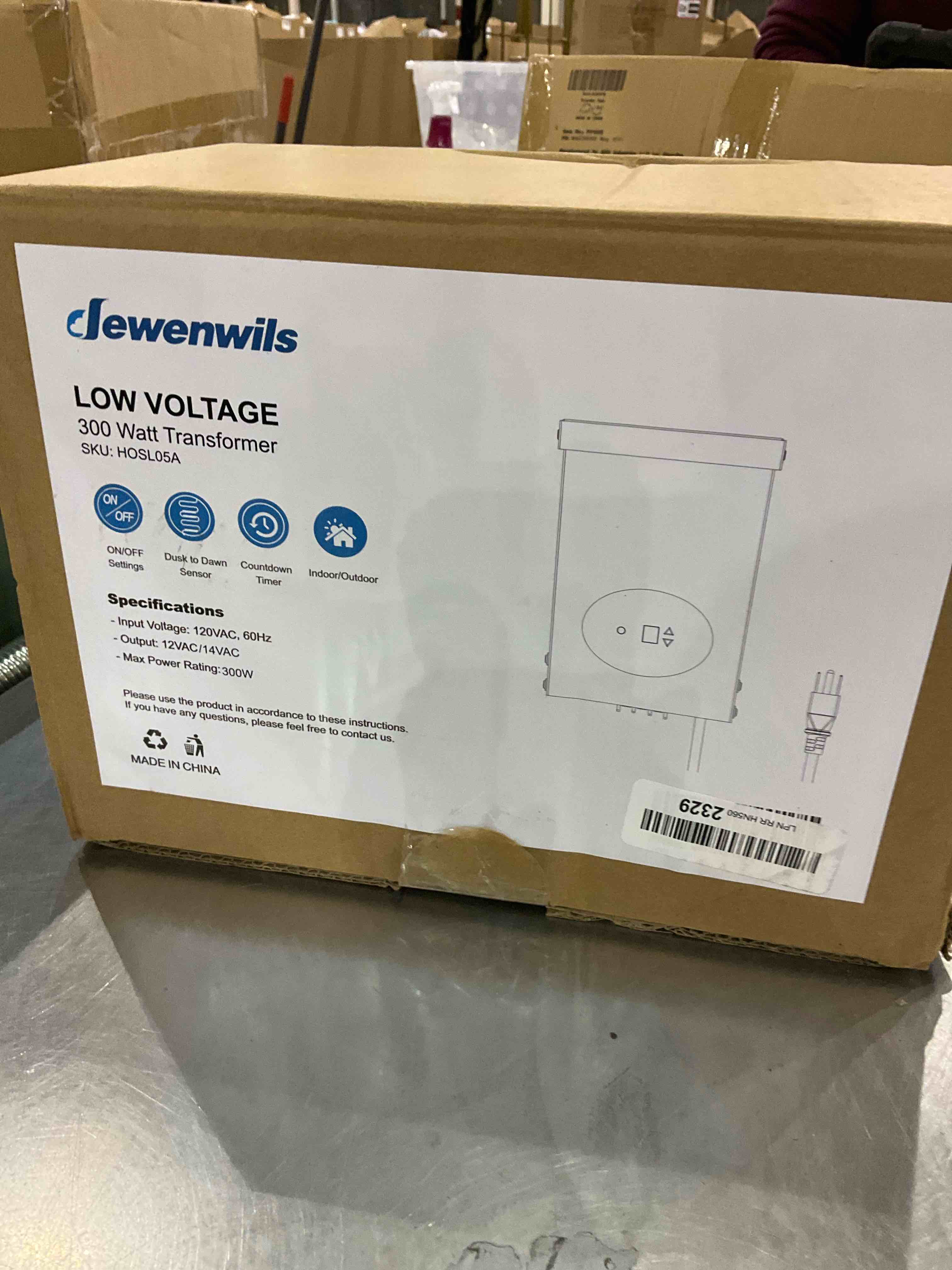 https://s3.amazonaws.com/lotting-images-prod/BargainHunt/EXS00974656_1710764667869.jpeg