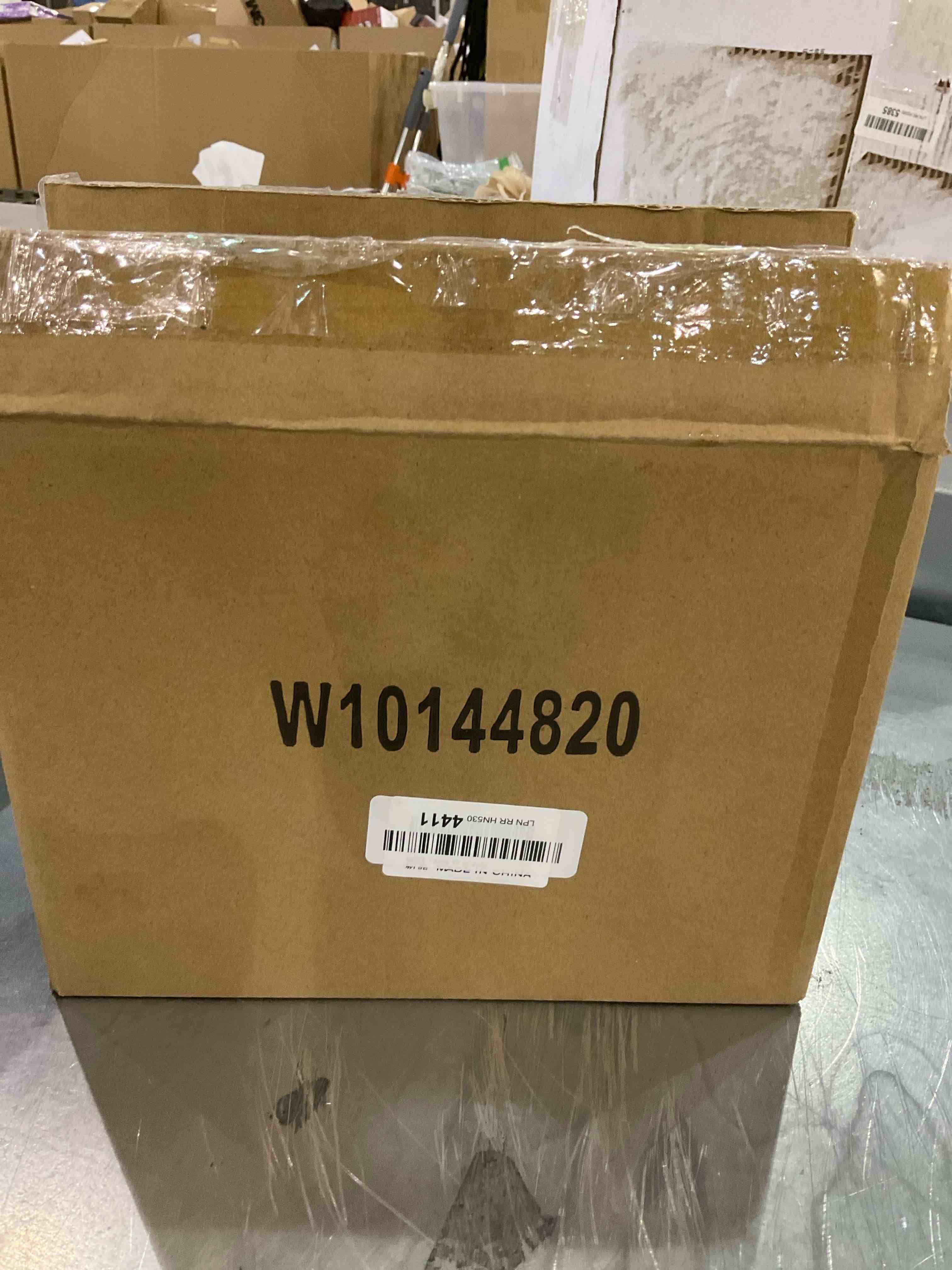 https://s3.amazonaws.com/lotting-images-prod/BargainHunt/EXS00975191_1706616829183.jpeg