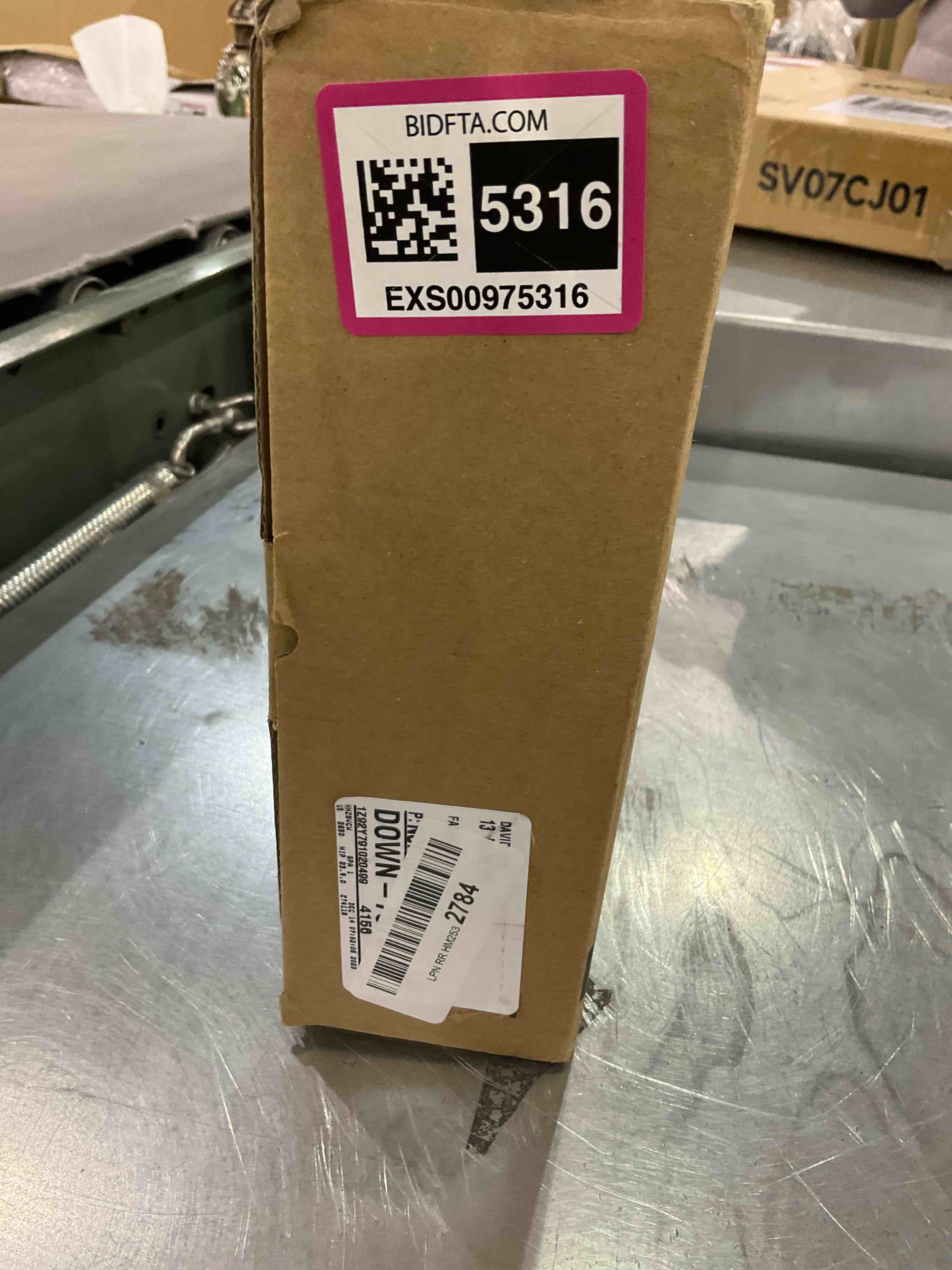 https://s3.amazonaws.com/lotting-images-prod/BargainHunt/EXS00975316_1706711535956.jpeg