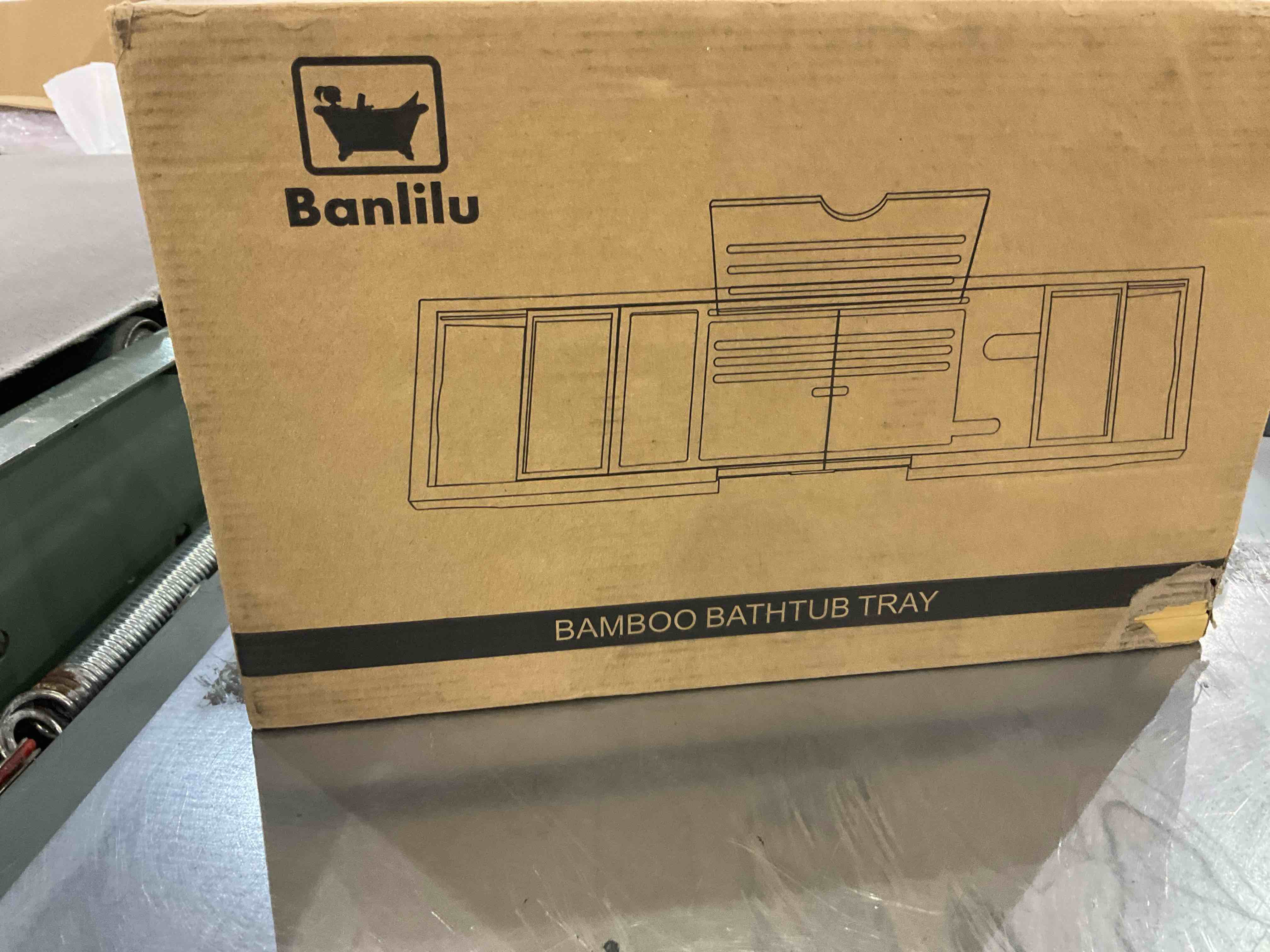 https://s3.amazonaws.com/lotting-images-prod/BargainHunt/EXS00975316_1706711541393.jpeg