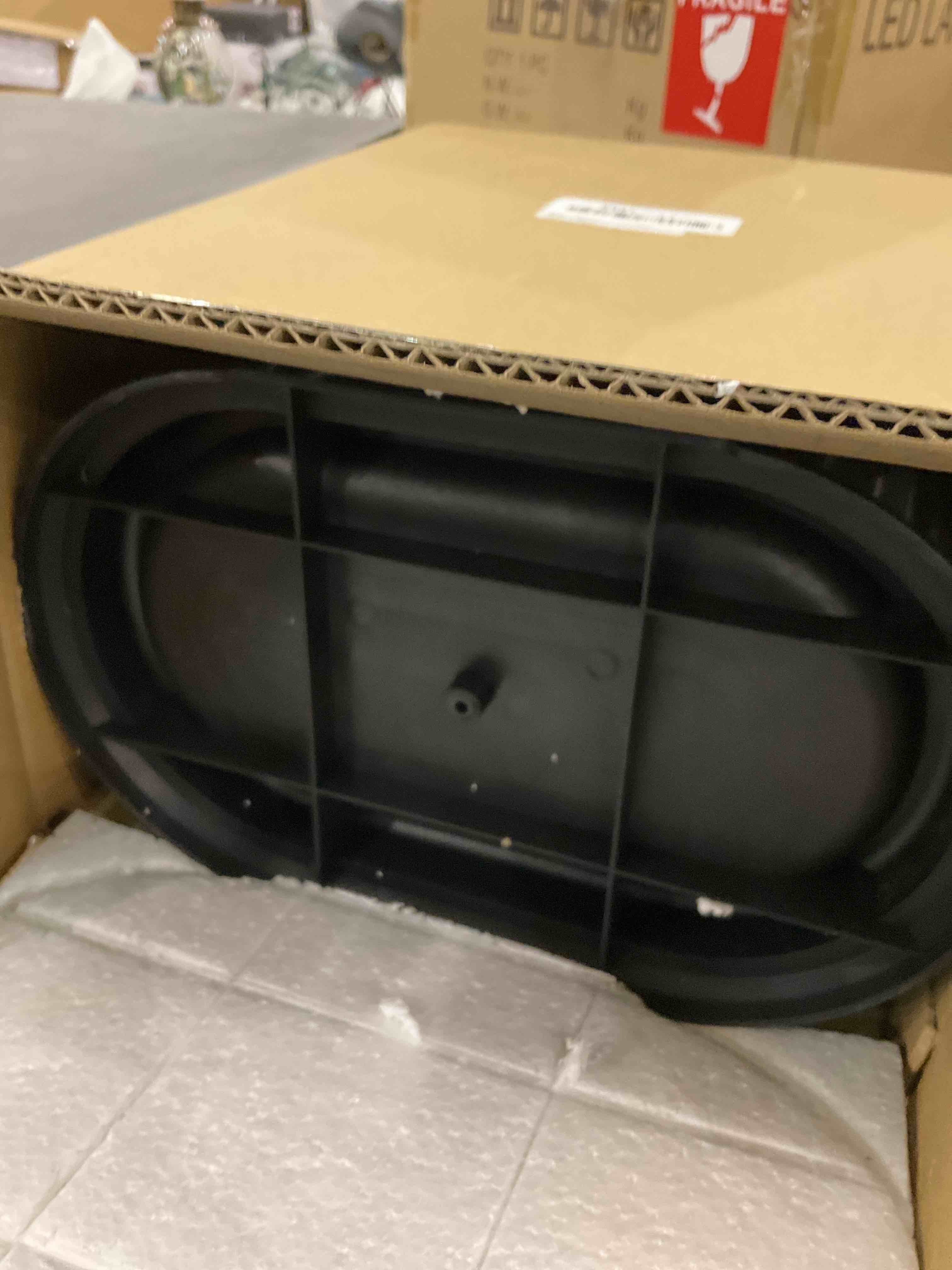 https://s3.amazonaws.com/lotting-images-prod/BargainHunt/EXS00975357_1706715566250.jpeg