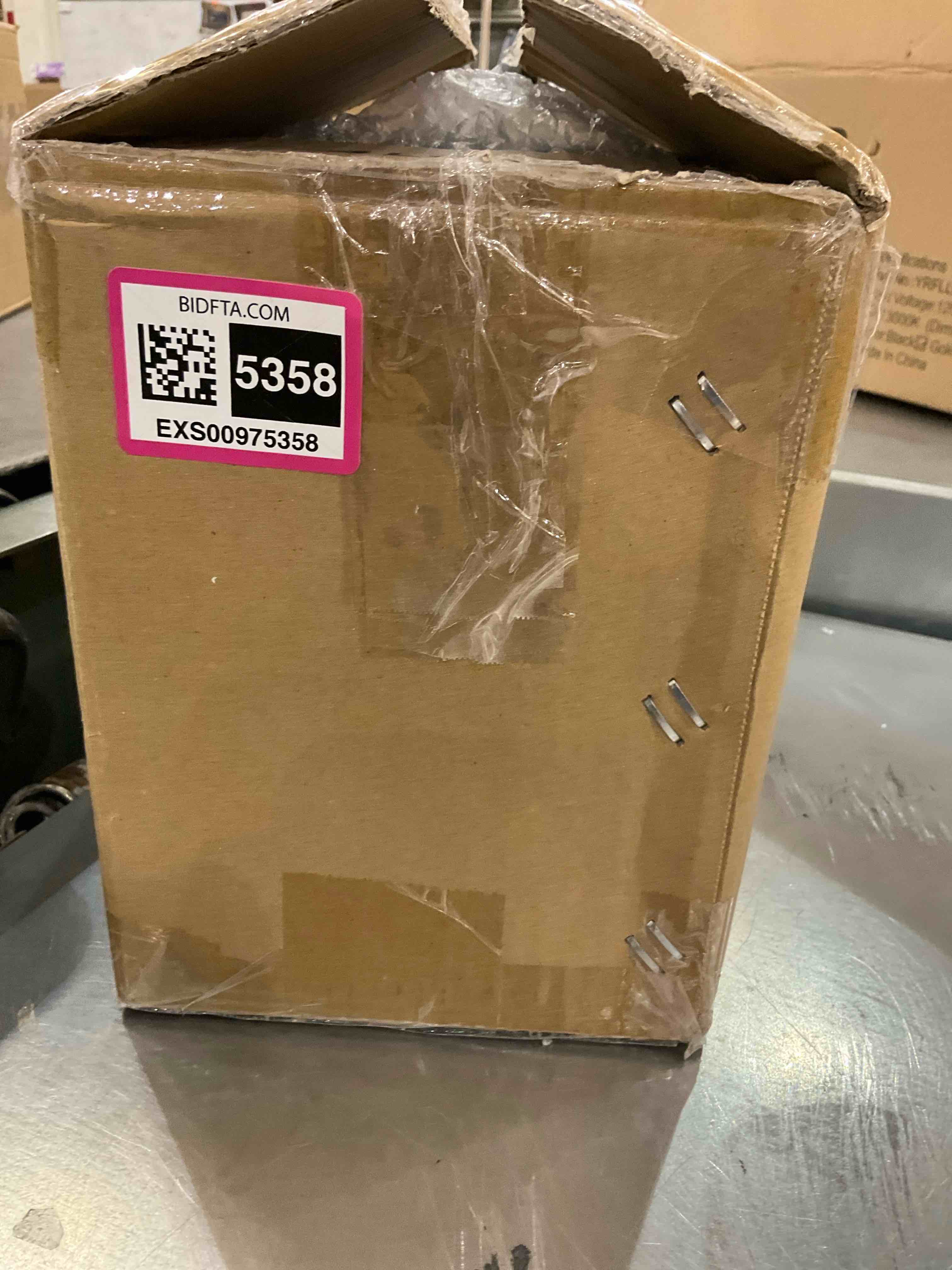 https://s3.amazonaws.com/lotting-images-prod/BargainHunt/EXS00975358_1706715675677.jpeg