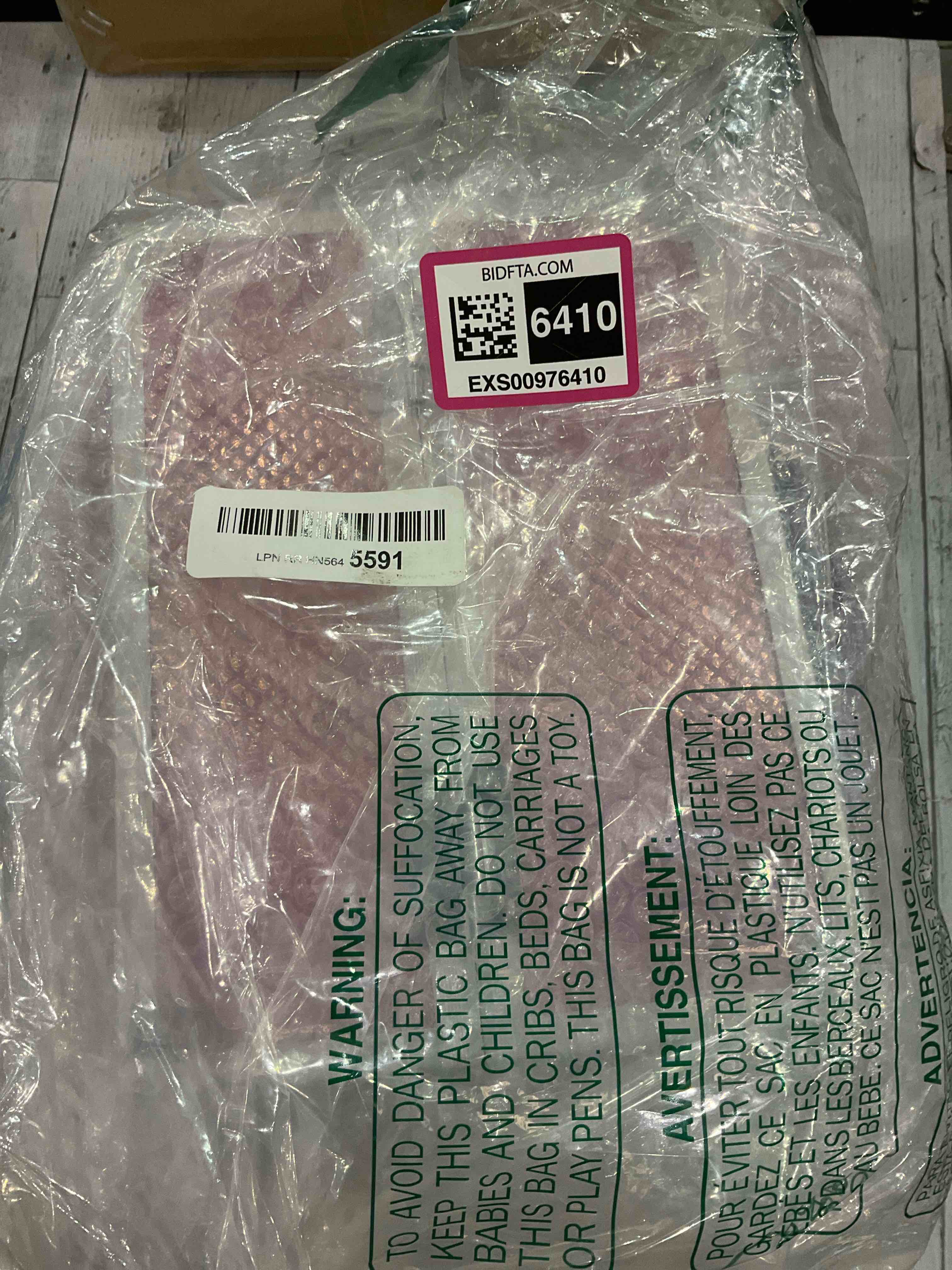 https://s3.amazonaws.com/lotting-images-prod/BargainHunt/EXS00976410_1706551723861.jpeg