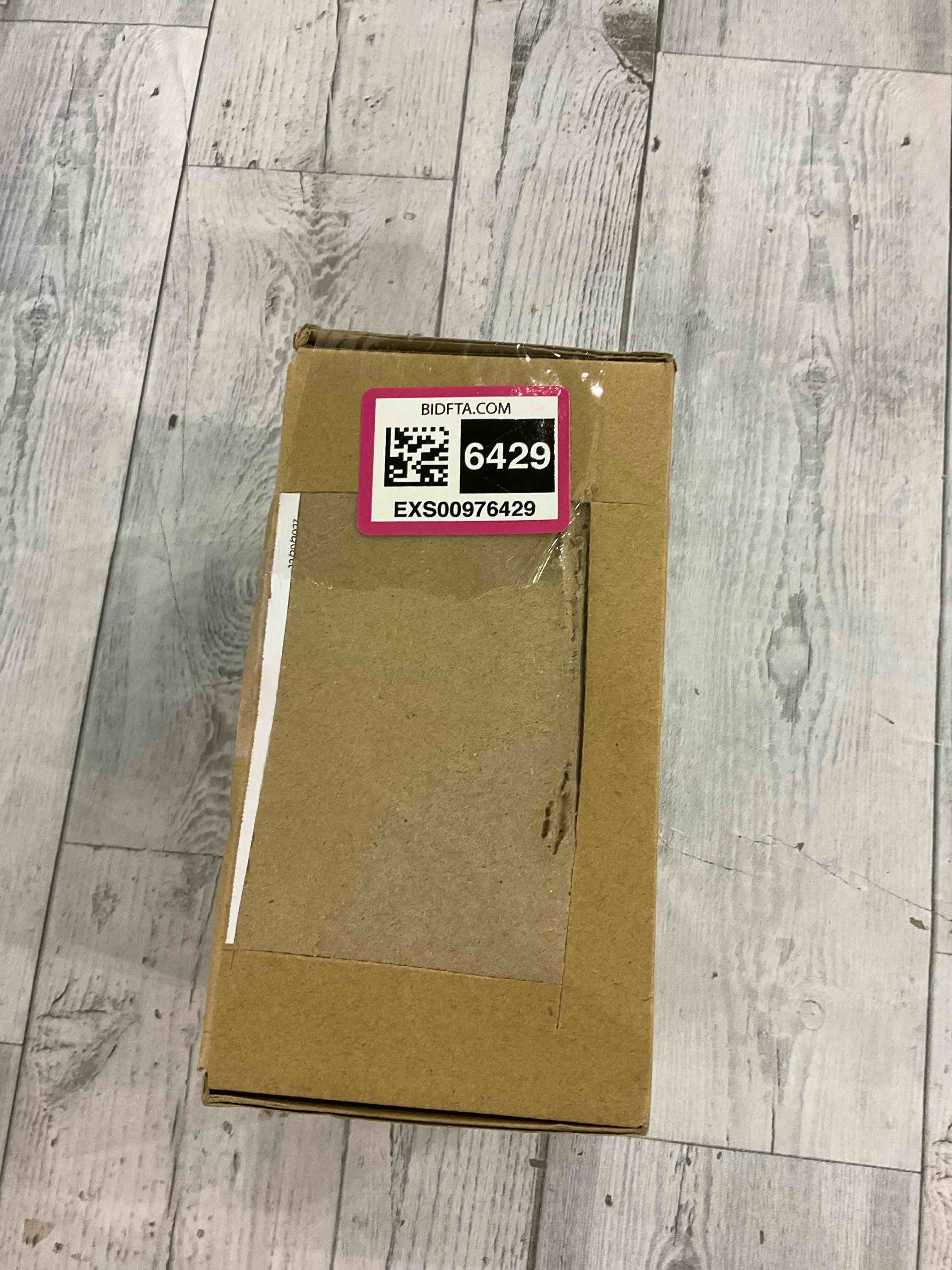 https://s3.amazonaws.com/lotting-images-prod/BargainHunt/EXS00976429_1706616672743.jpeg