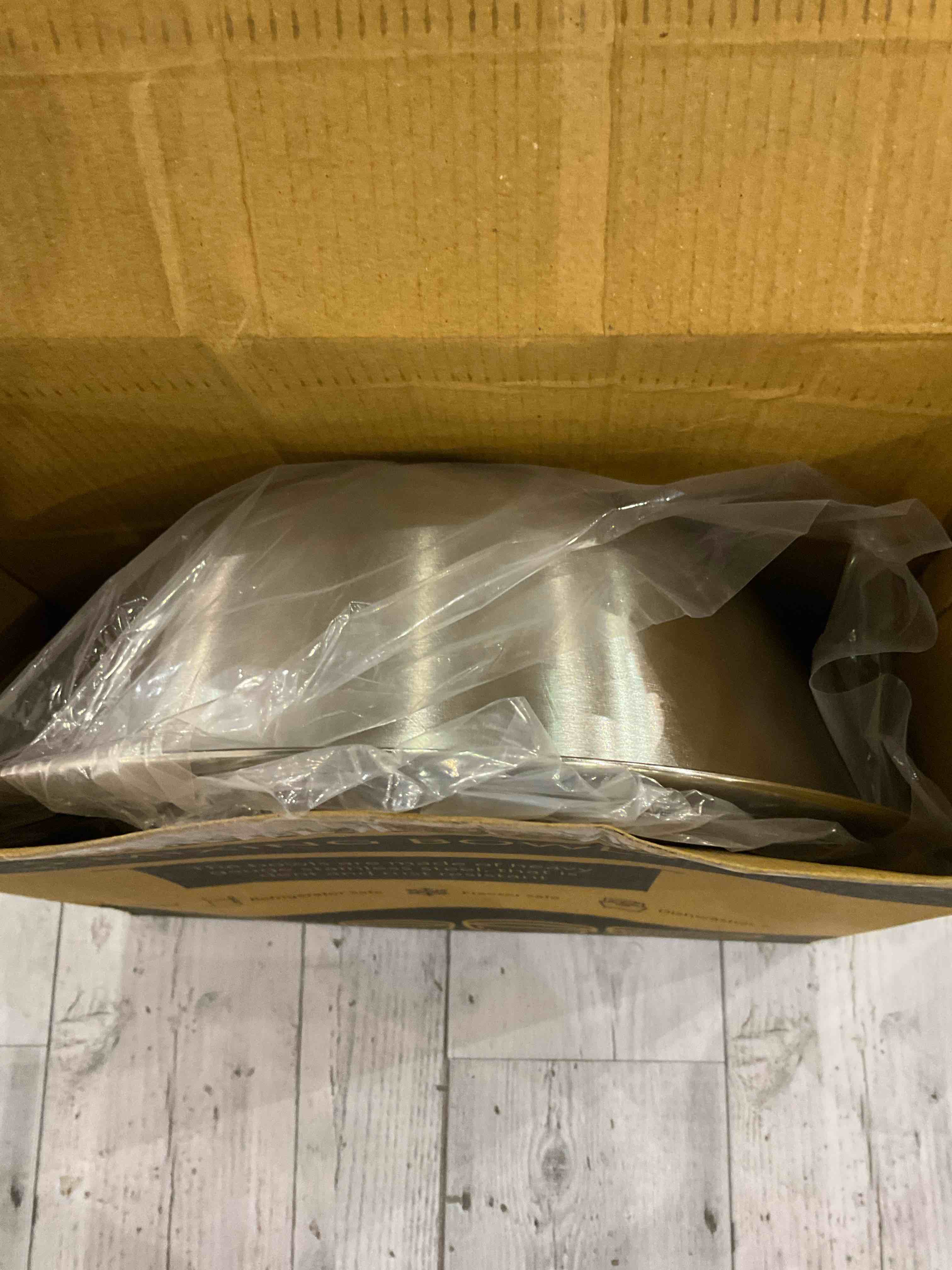 https://s3.amazonaws.com/lotting-images-prod/BargainHunt/EXS00976431_1706616859601.jpeg