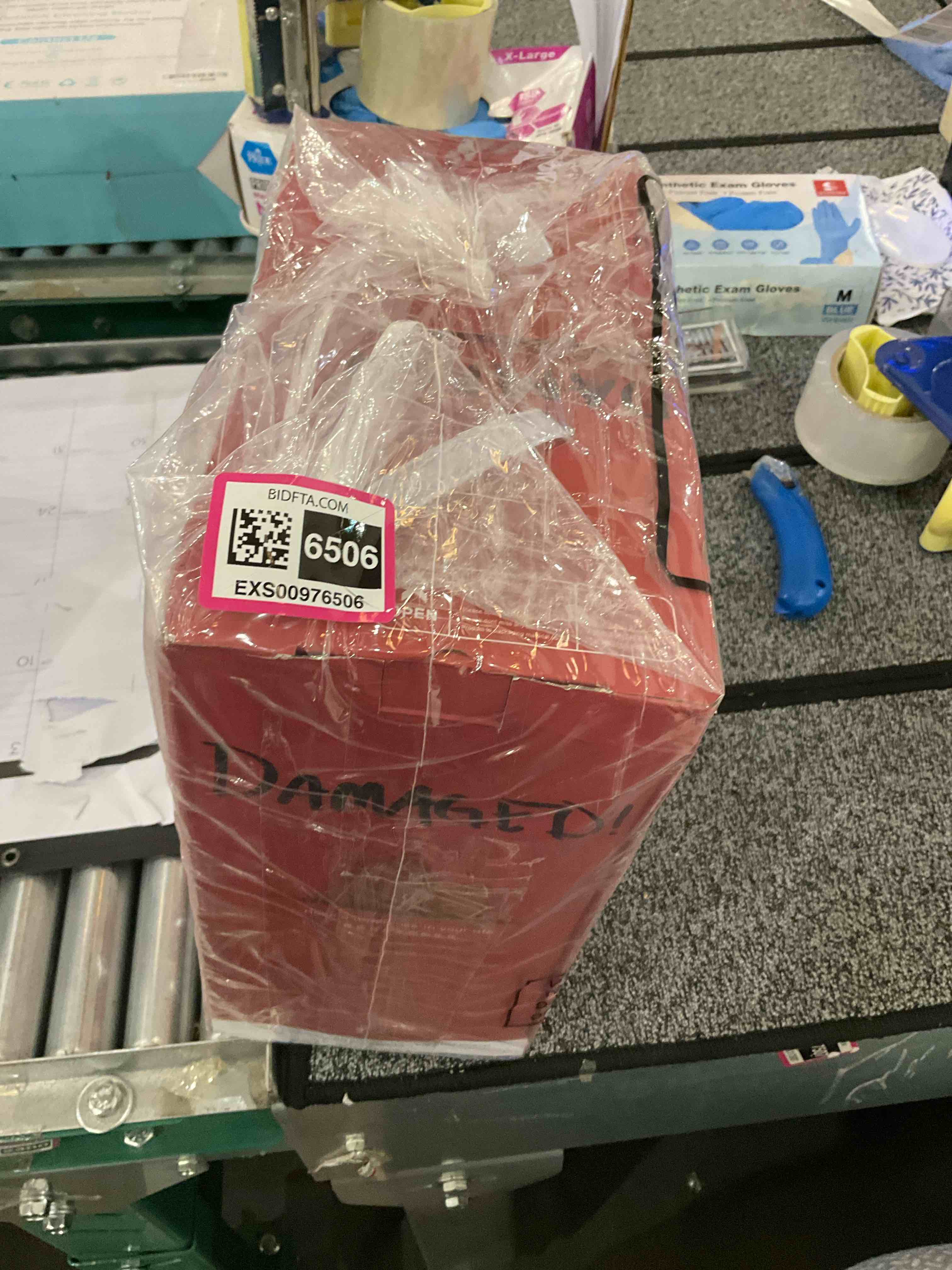 https://s3.amazonaws.com/lotting-images-prod/BargainHunt/EXS00976506_1706889844769.jpeg