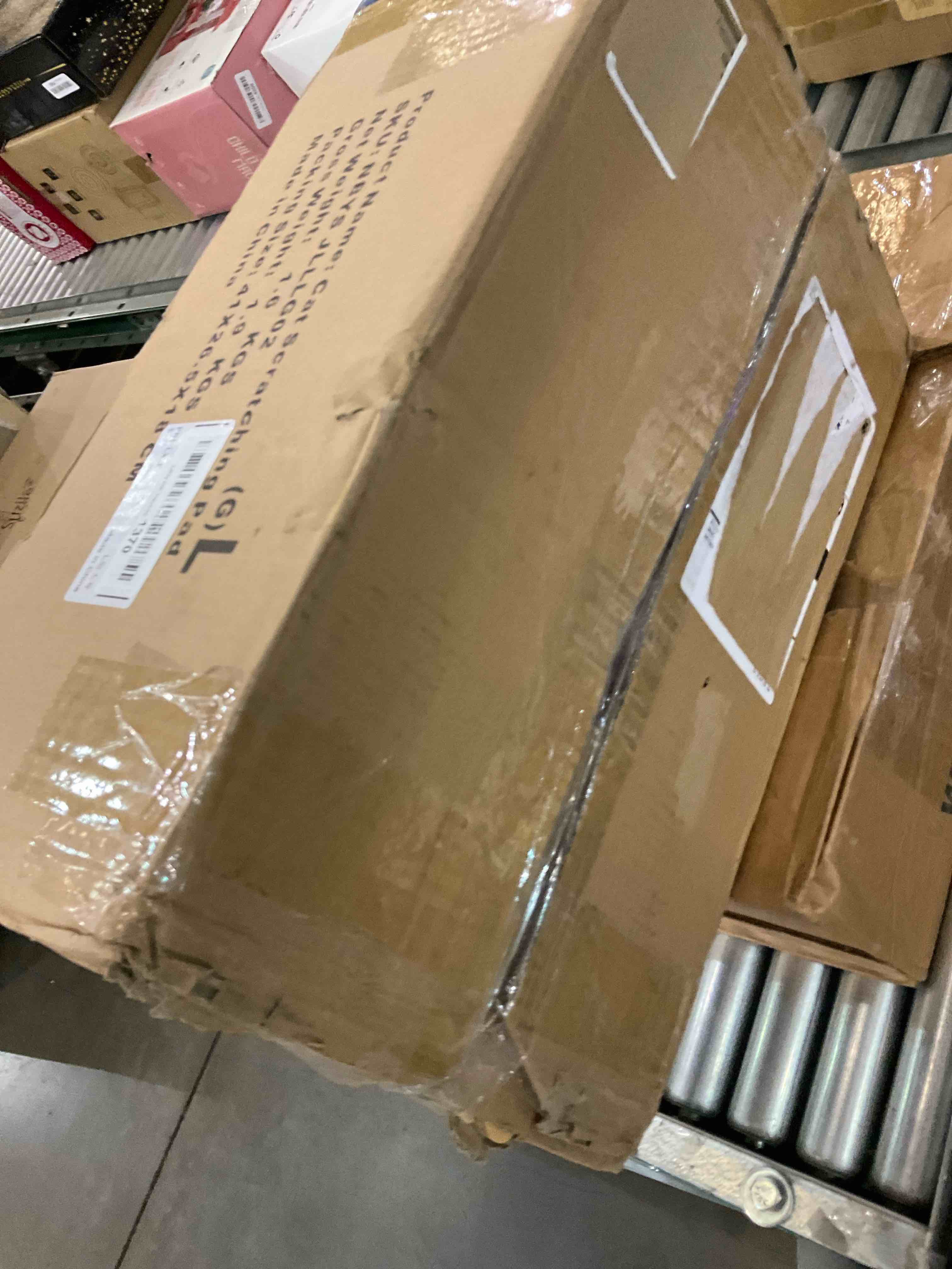 https://s3.amazonaws.com/lotting-images-prod/BargainHunt/EXS00976818_1707249206982.jpeg