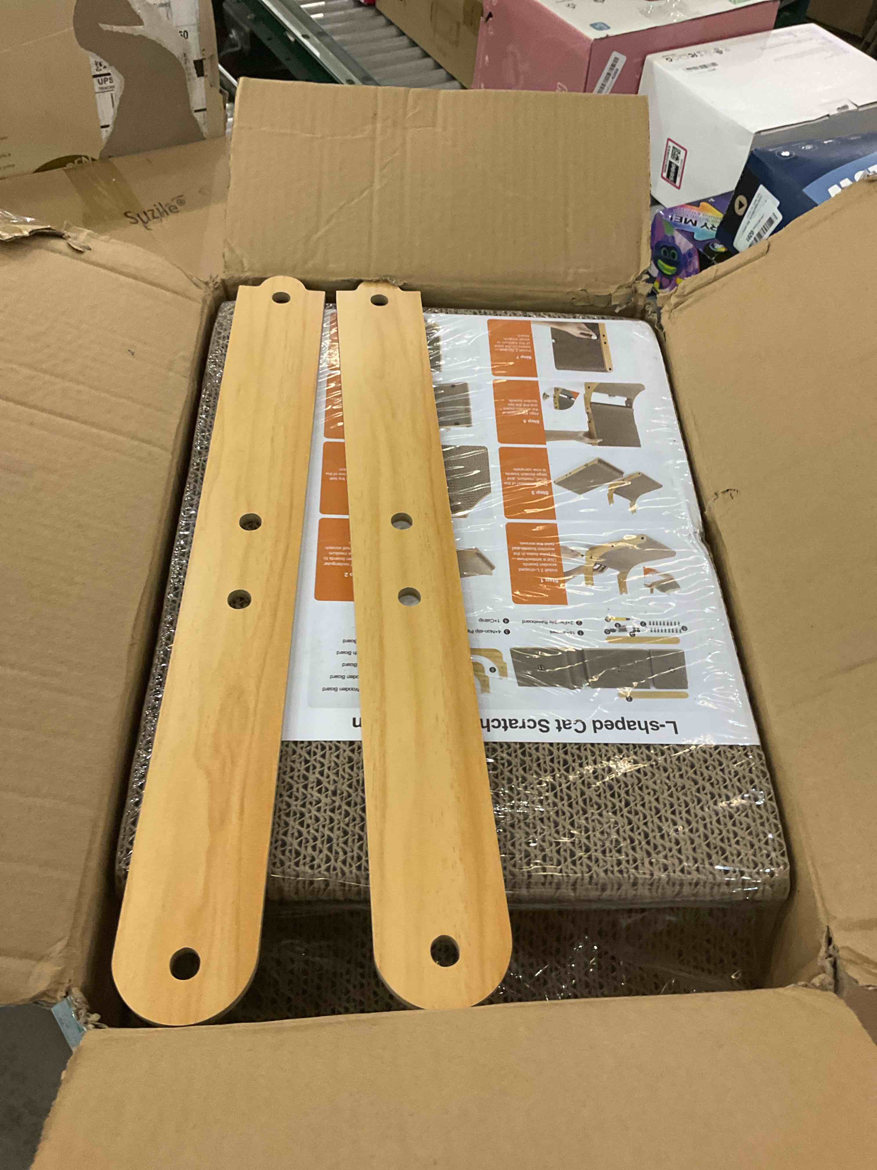 https://s3.amazonaws.com/lotting-images-prod/BargainHunt/EXS00976818_1707249220733.jpeg
