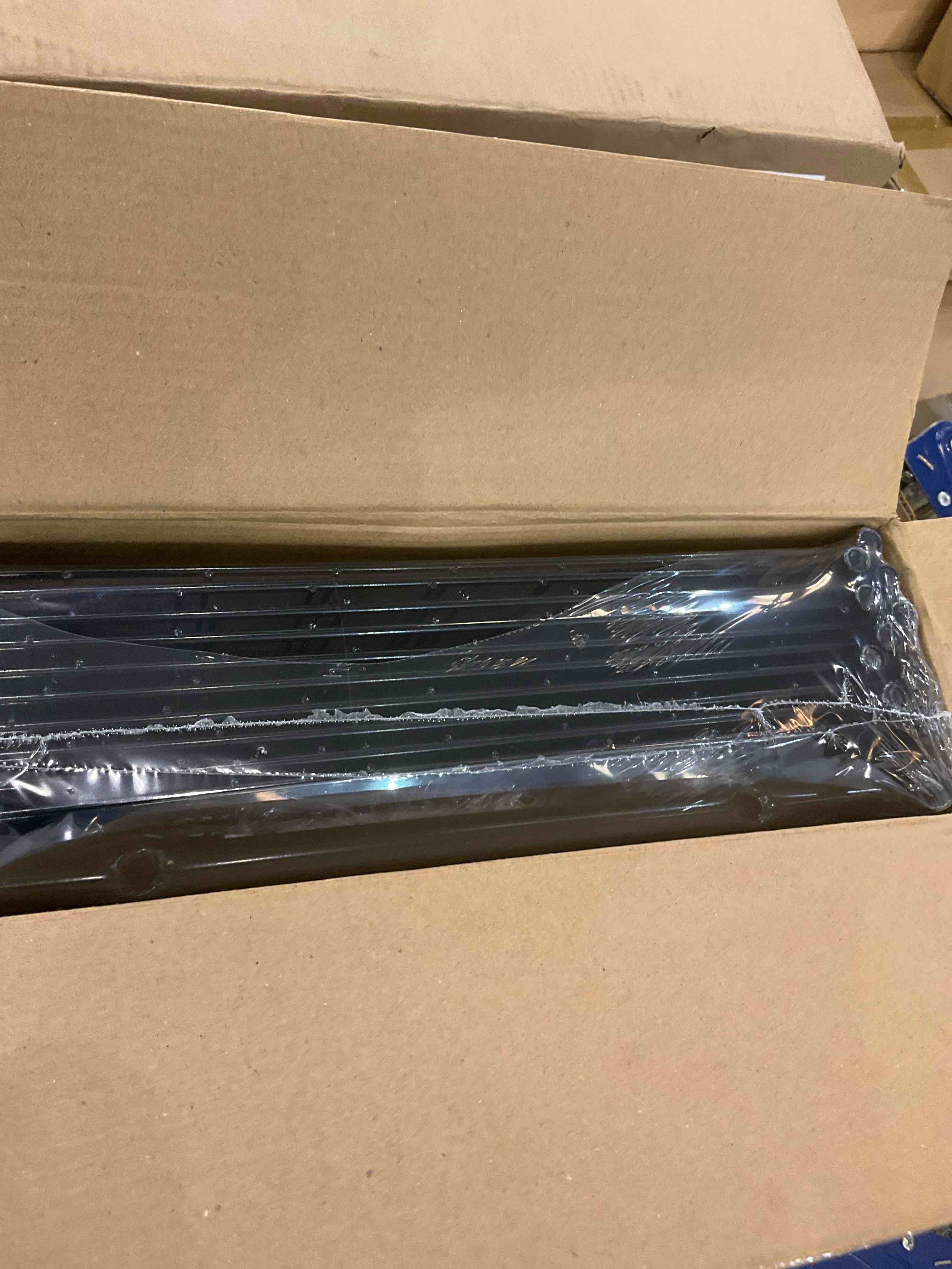 https://s3.amazonaws.com/lotting-images-prod/BargainHunt/EXS00976998_1707328999874.jpeg