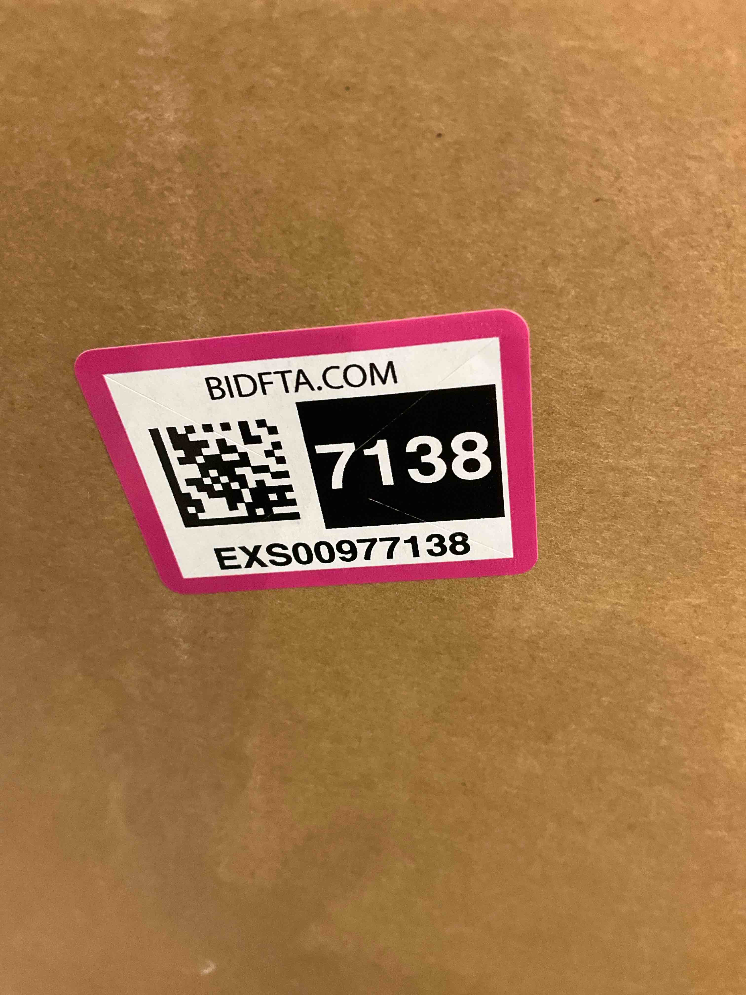 https://s3.amazonaws.com/lotting-images-prod/BargainHunt/EXS00977138_1707164226709.jpeg