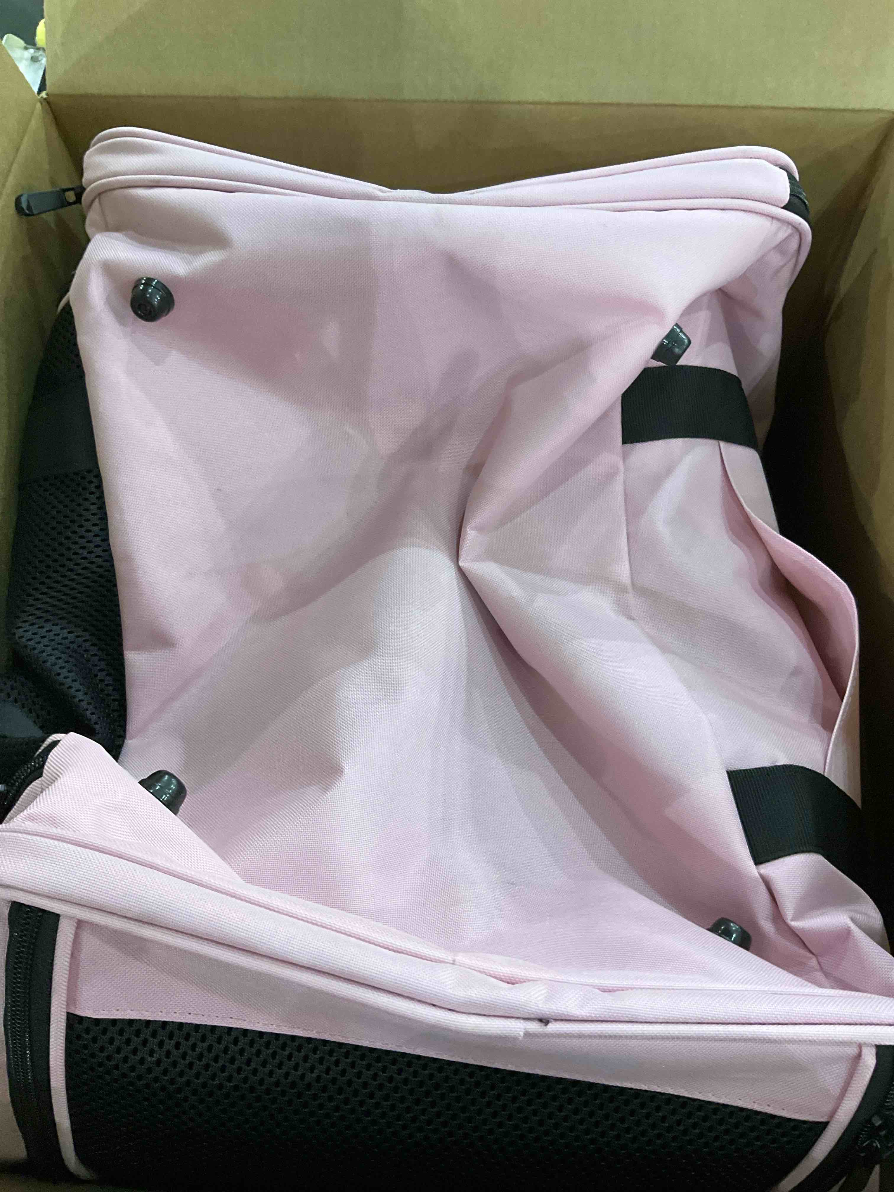 https://s3.amazonaws.com/lotting-images-prod/BargainHunt/EXS00977142_1707222031086.jpeg