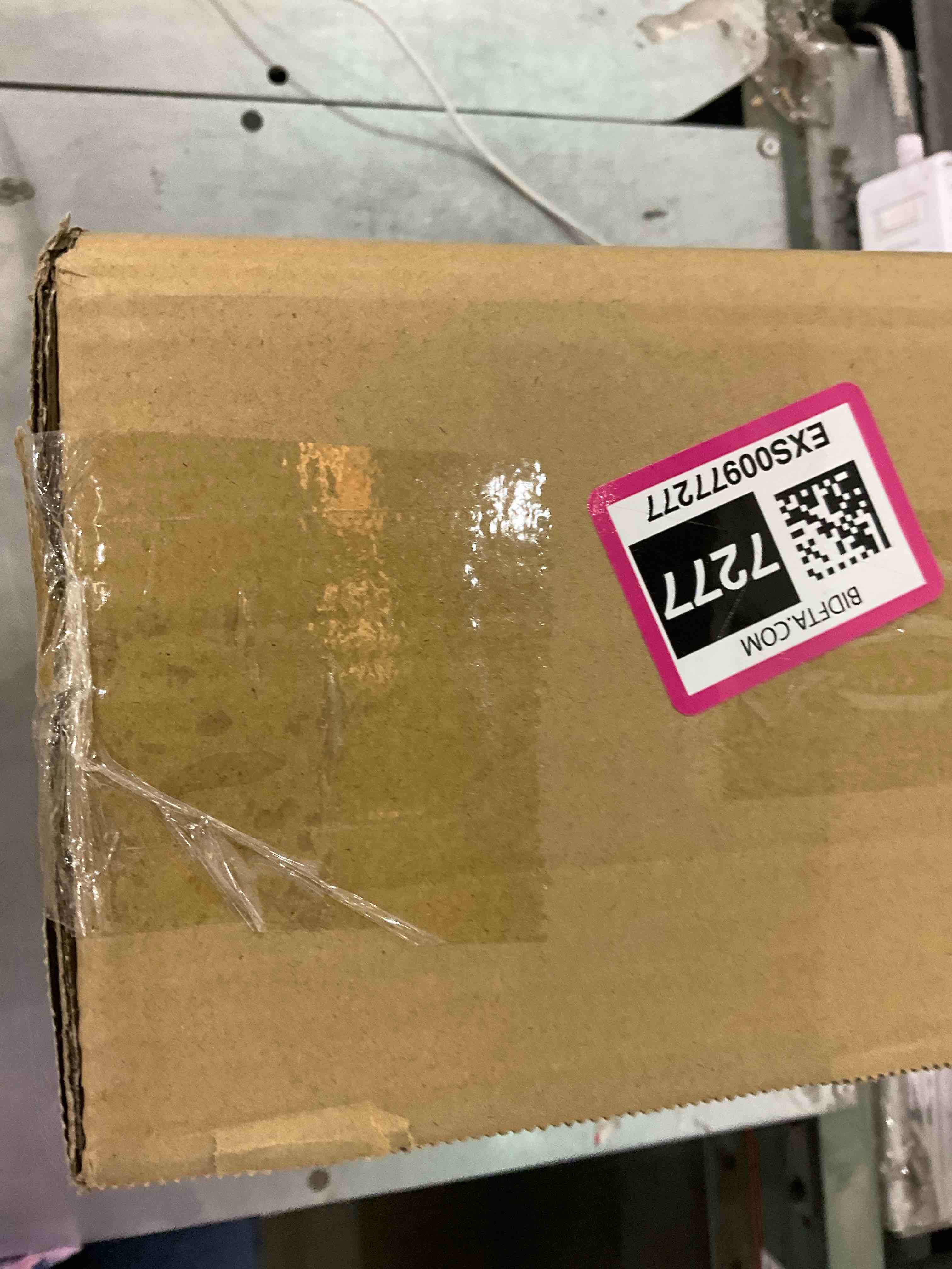https://s3.amazonaws.com/lotting-images-prod/BargainHunt/EXS00977277_1707318466961.jpeg