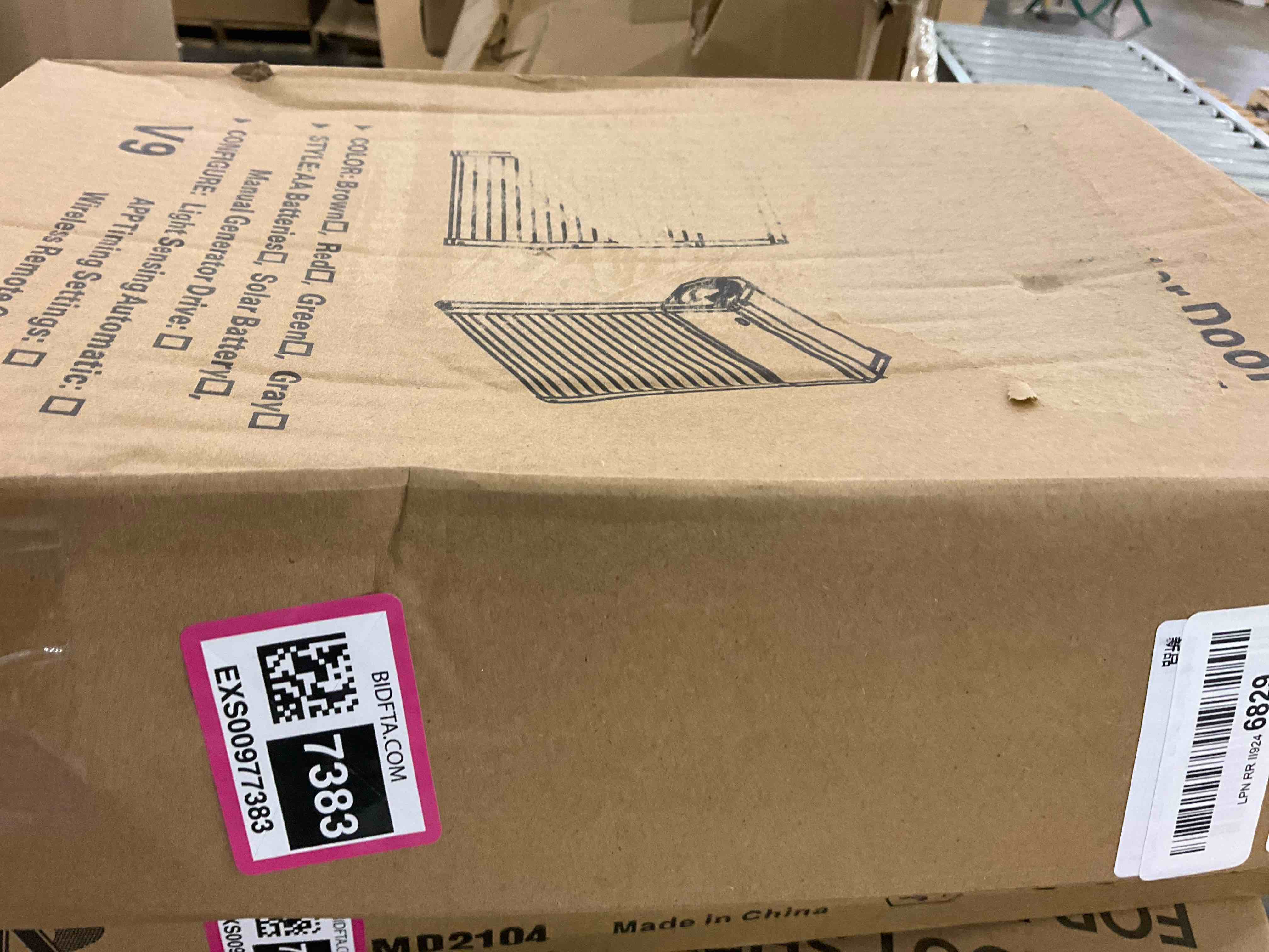 https://s3.amazonaws.com/lotting-images-prod/BargainHunt/EXS00977383_1707335914053.jpeg