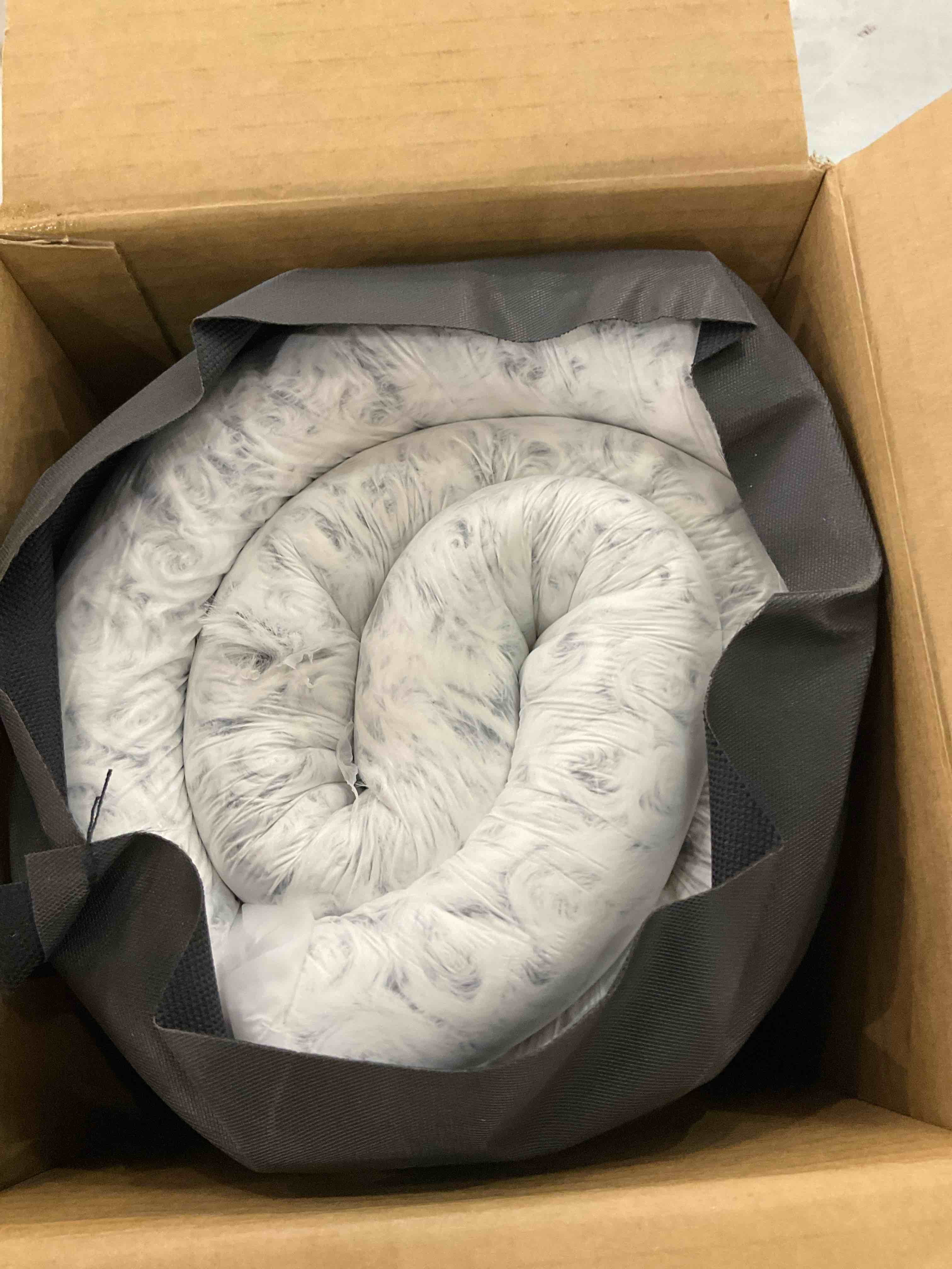 https://s3.amazonaws.com/lotting-images-prod/BargainHunt/EXS00977466_1707407045839.jpeg