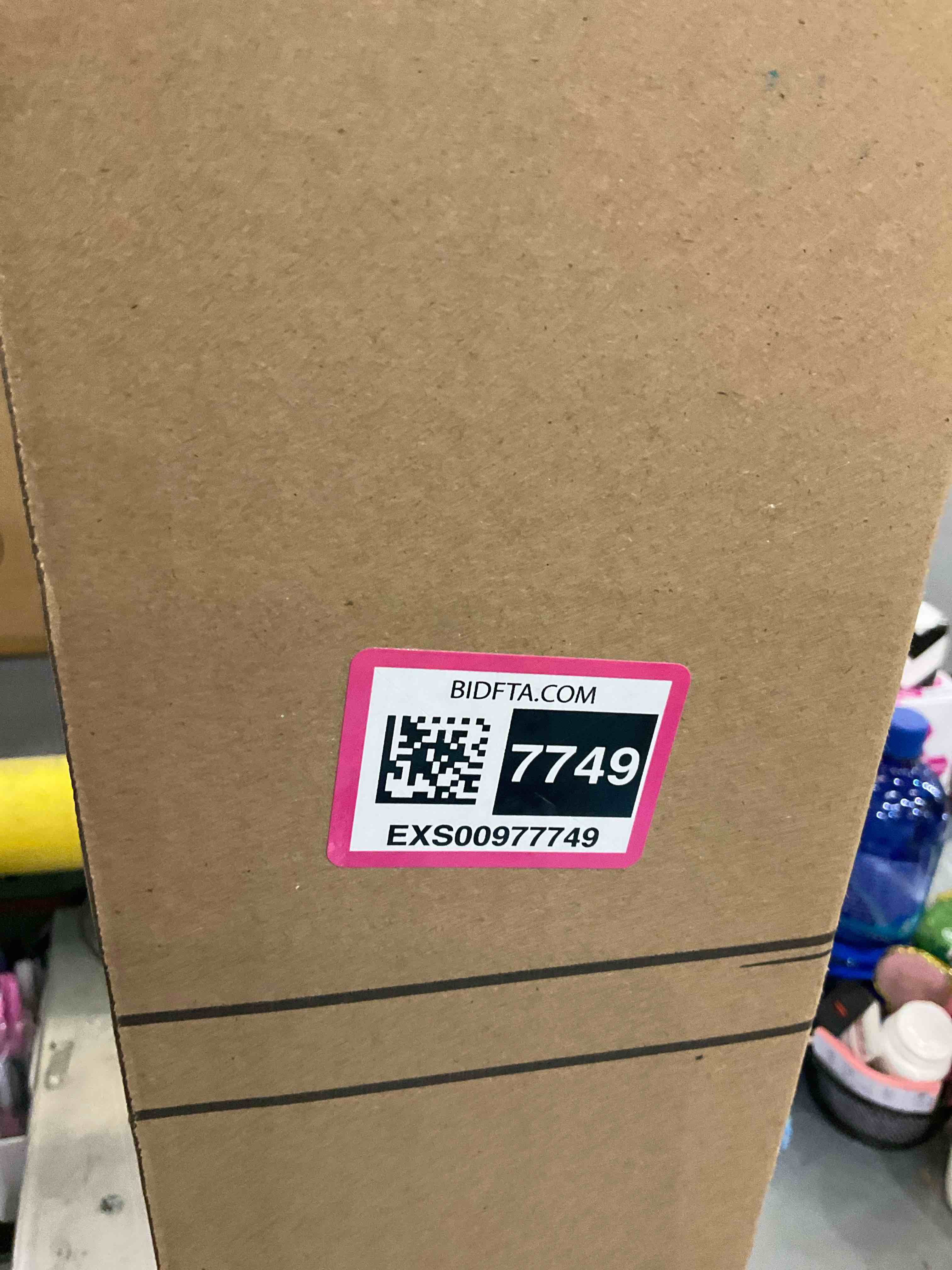 https://s3.amazonaws.com/lotting-images-prod/BargainHunt/EXS00977749_1707933792200.jpeg