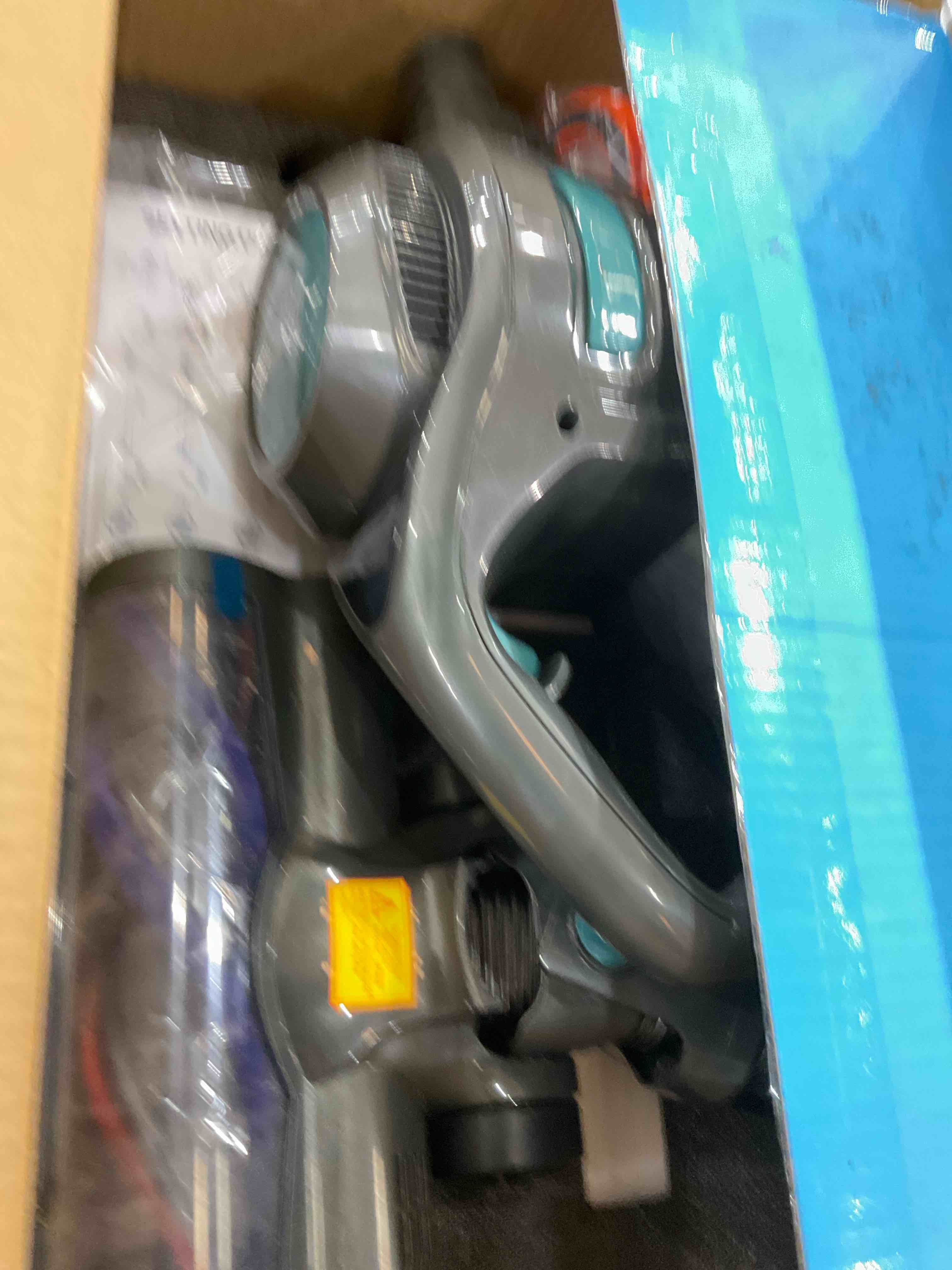 https://s3.amazonaws.com/lotting-images-prod/BargainHunt/EXS00977832_1708098799841.jpeg