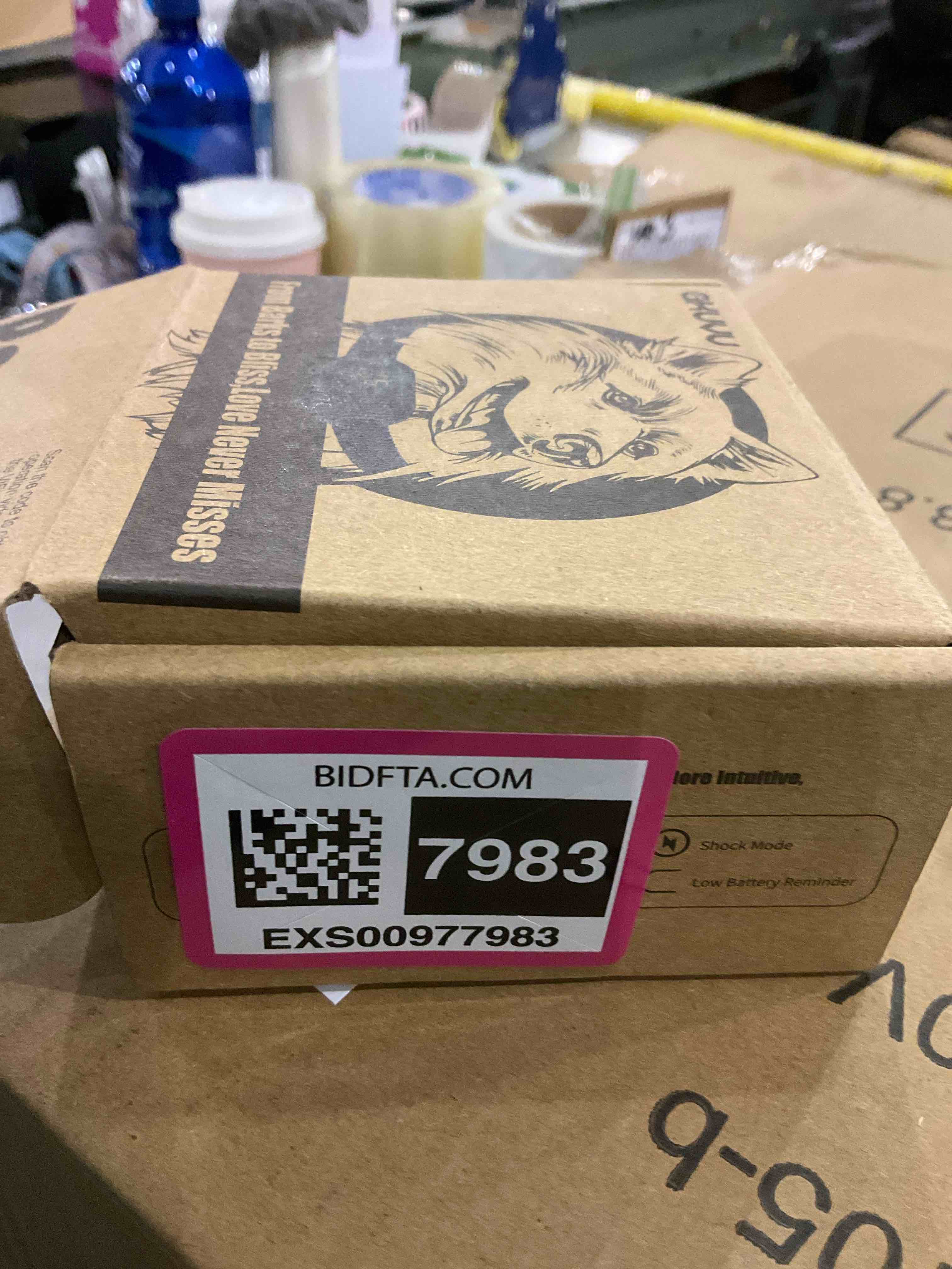 https://s3.amazonaws.com/lotting-images-prod/BargainHunt/EXS00977983_1708433764600.jpeg