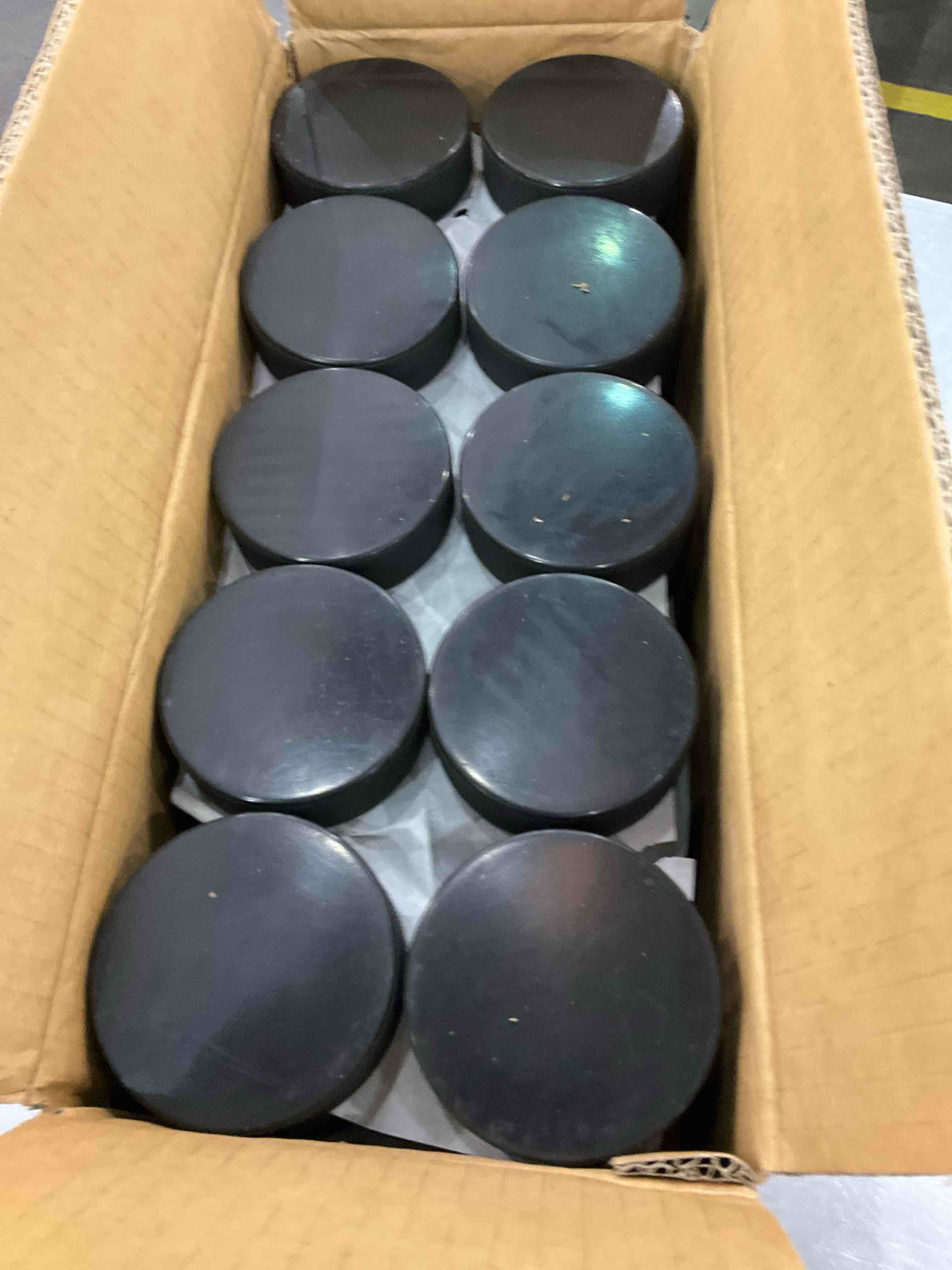 https://s3.amazonaws.com/lotting-images-prod/BargainHunt/EXS00978866_1706712345818.jpeg