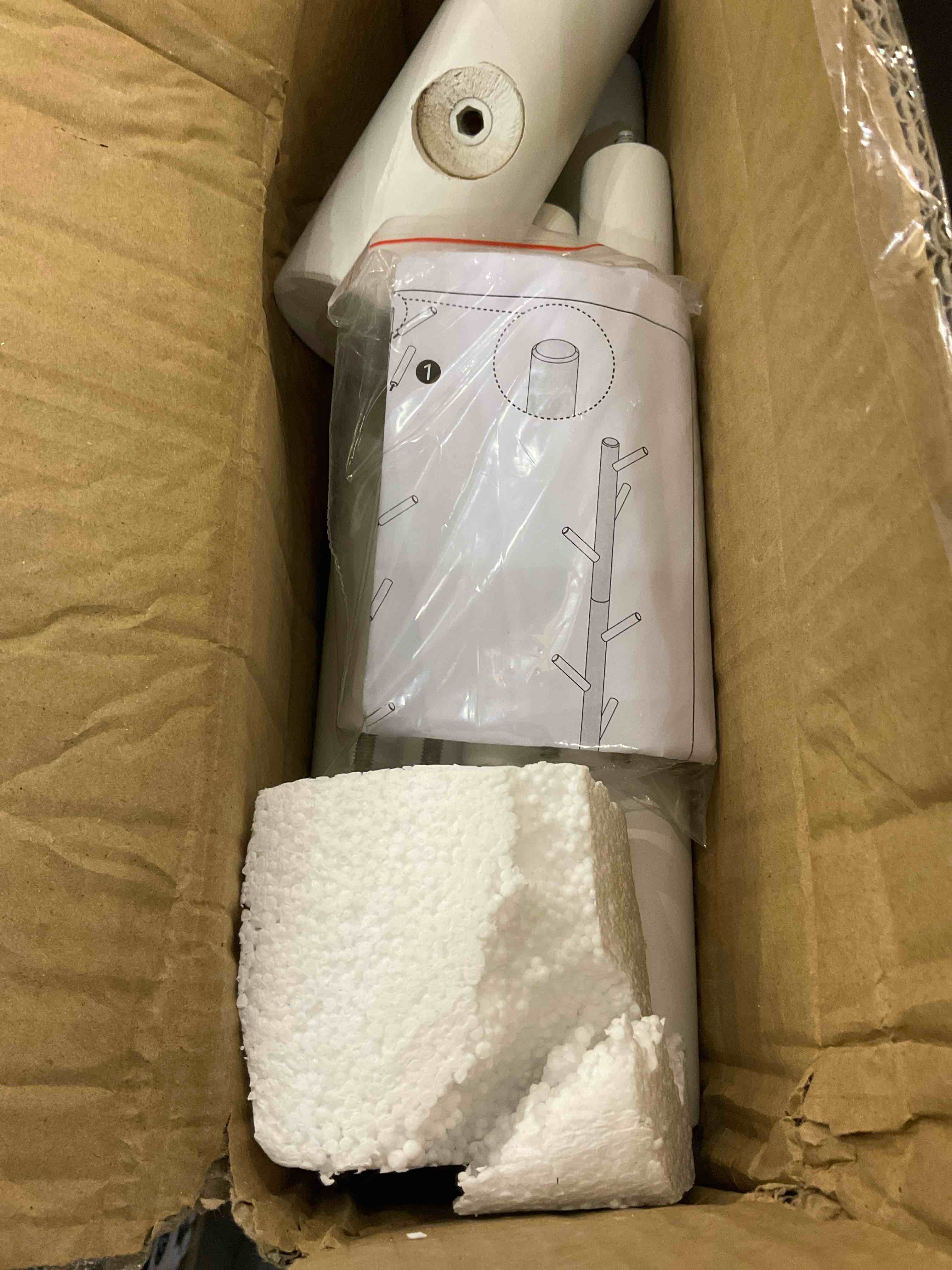 https://s3.amazonaws.com/lotting-images-prod/BargainHunt/EXS00978903_1706719211437.jpeg