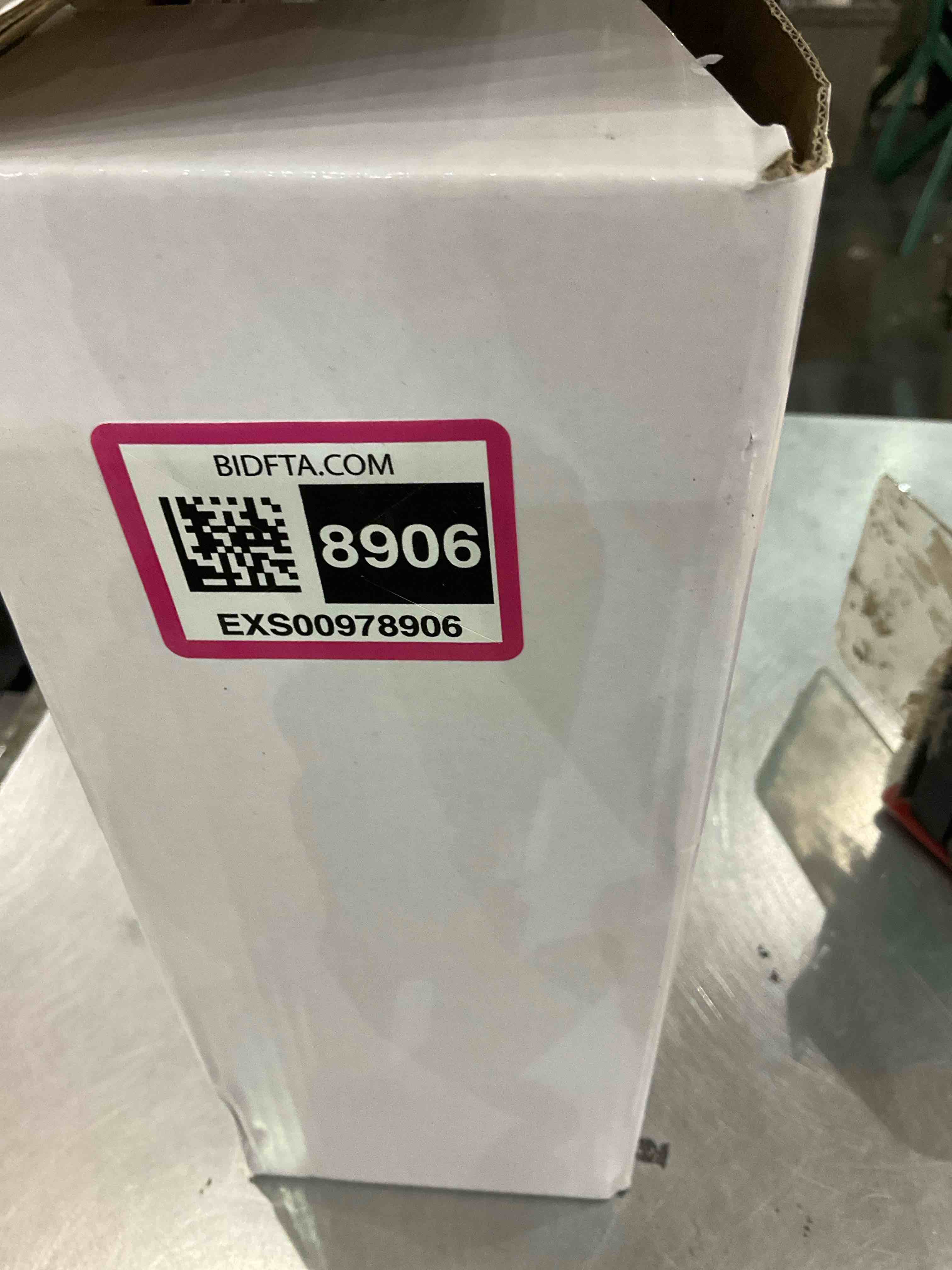 https://s3.amazonaws.com/lotting-images-prod/BargainHunt/EXS00978906_1706719807026.jpeg