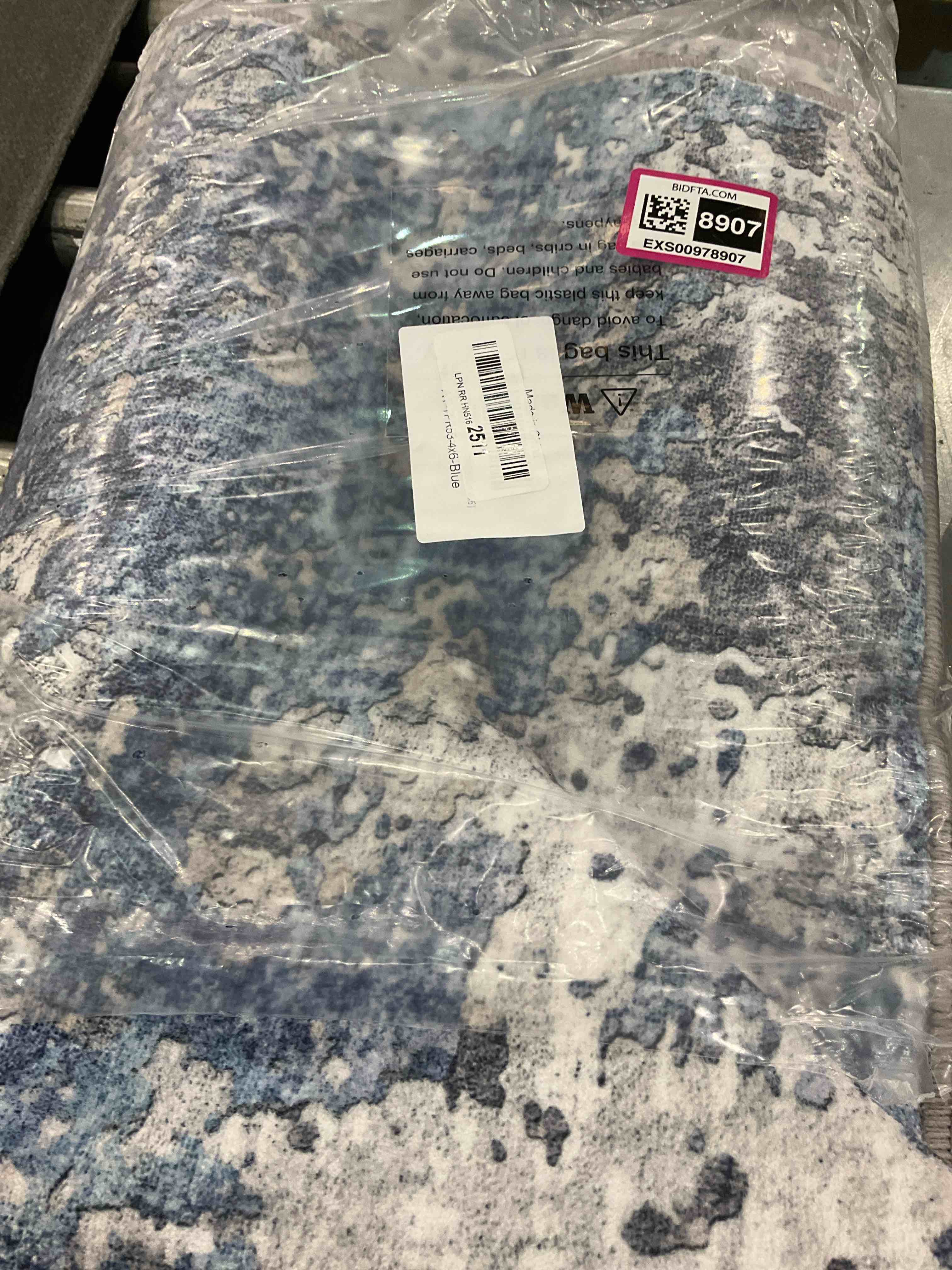 https://s3.amazonaws.com/lotting-images-prod/BargainHunt/EXS00978907_1706722643290.jpeg