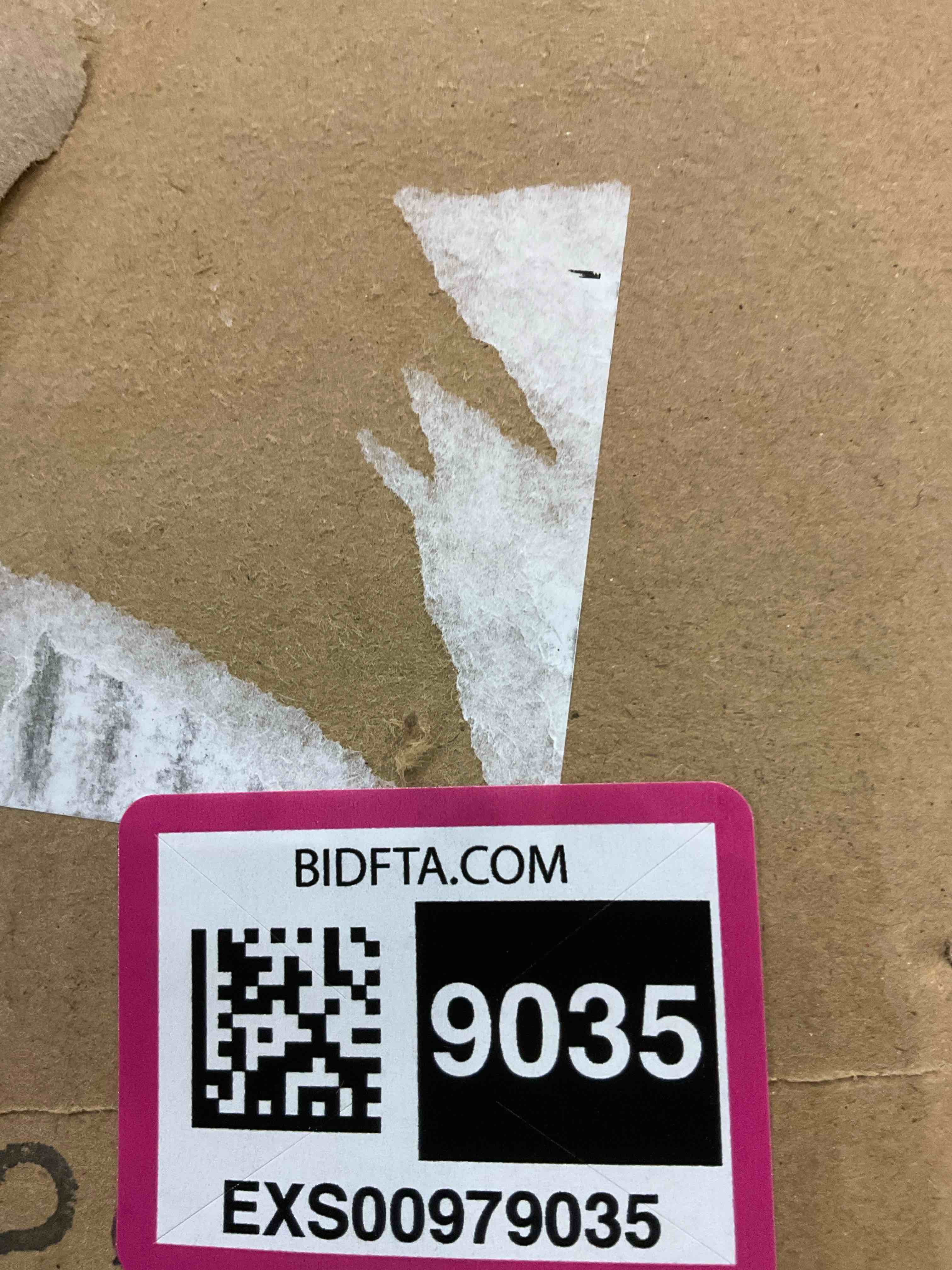 https://s3.amazonaws.com/lotting-images-prod/BargainHunt/EXS00979035_1707328652873.jpeg