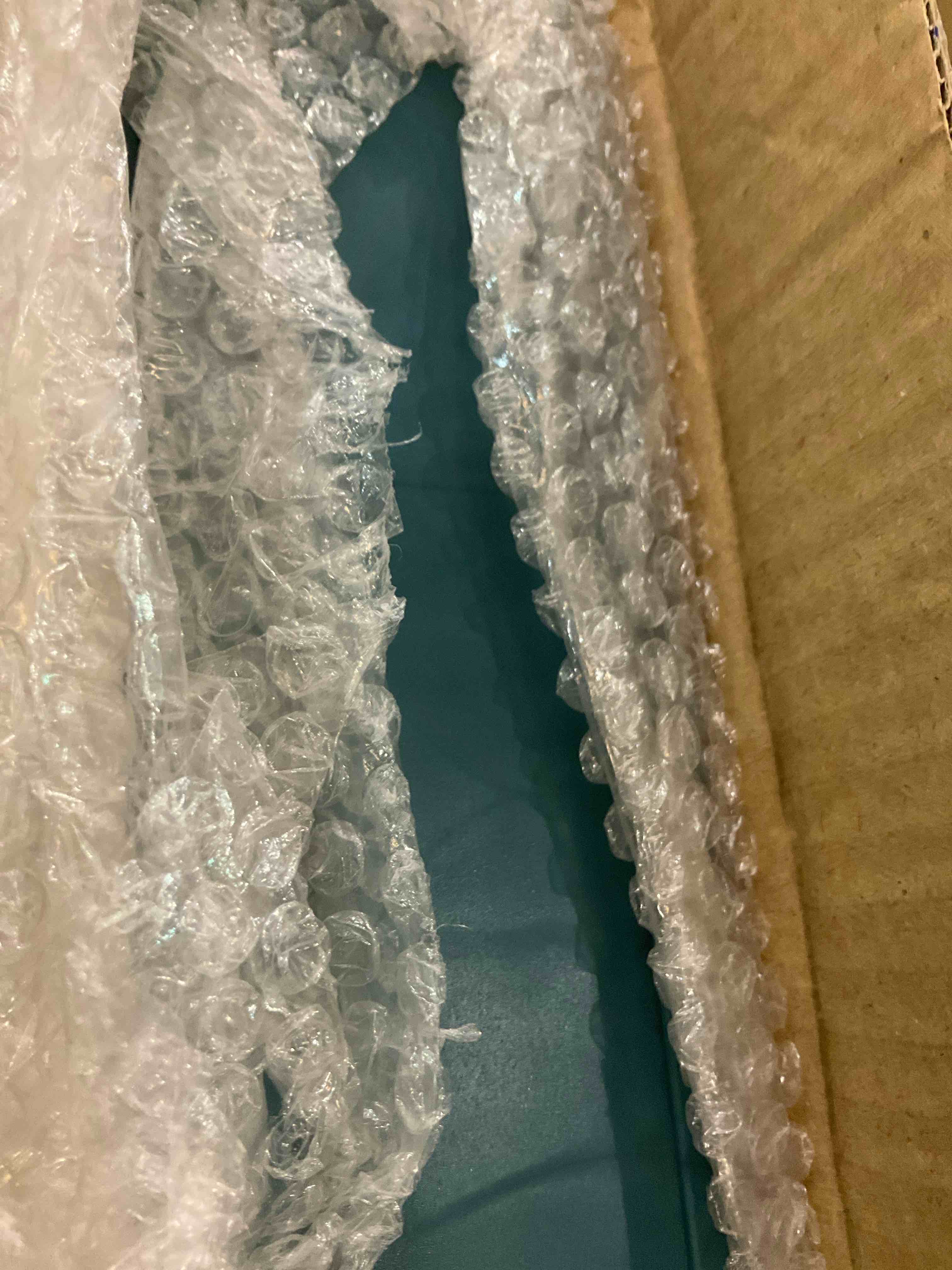 https://s3.amazonaws.com/lotting-images-prod/BargainHunt/EXS00979050_1707329818865.jpeg