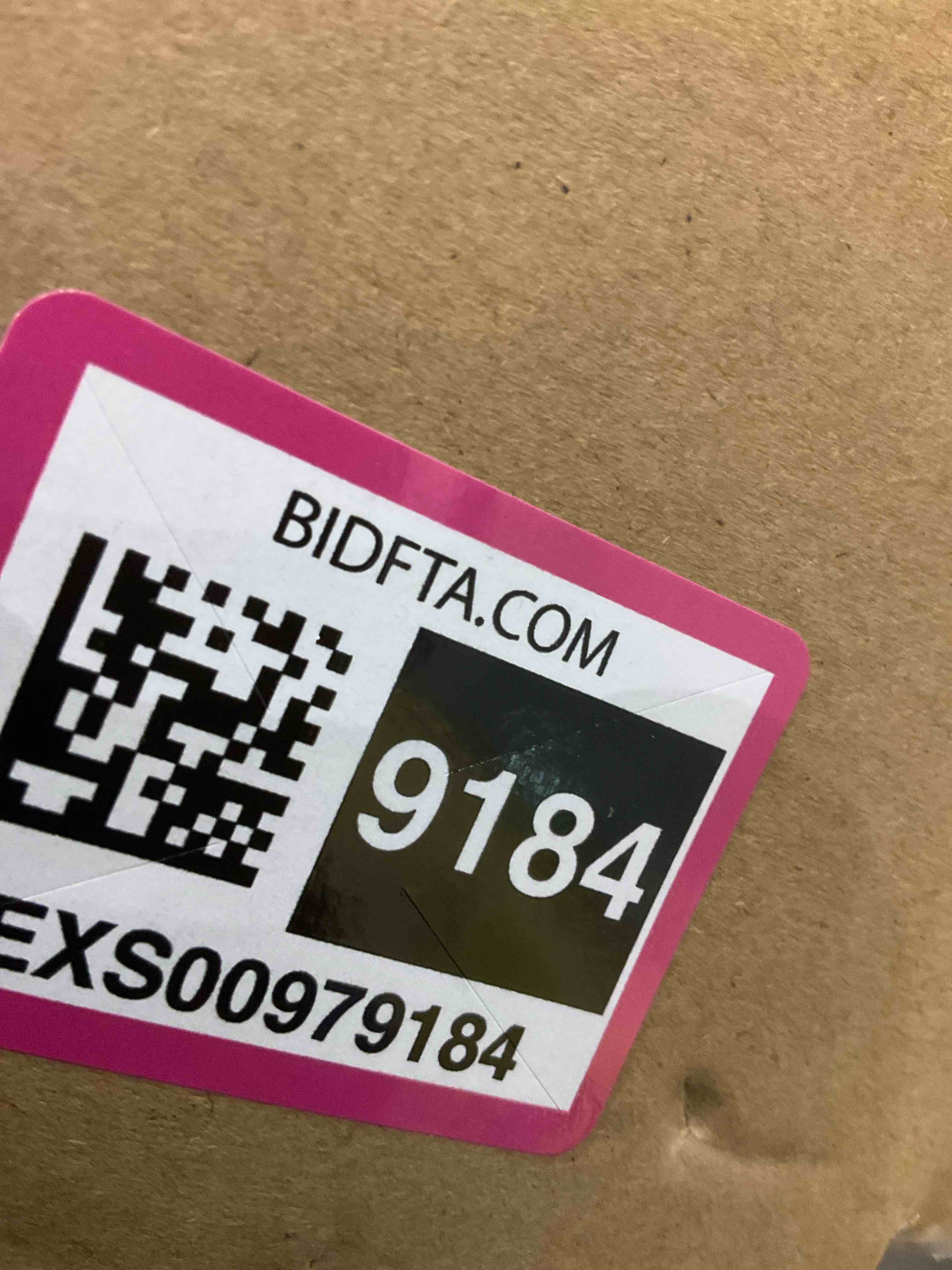 https://s3.amazonaws.com/lotting-images-prod/BargainHunt/EXS00979184_1707404759672.jpeg
