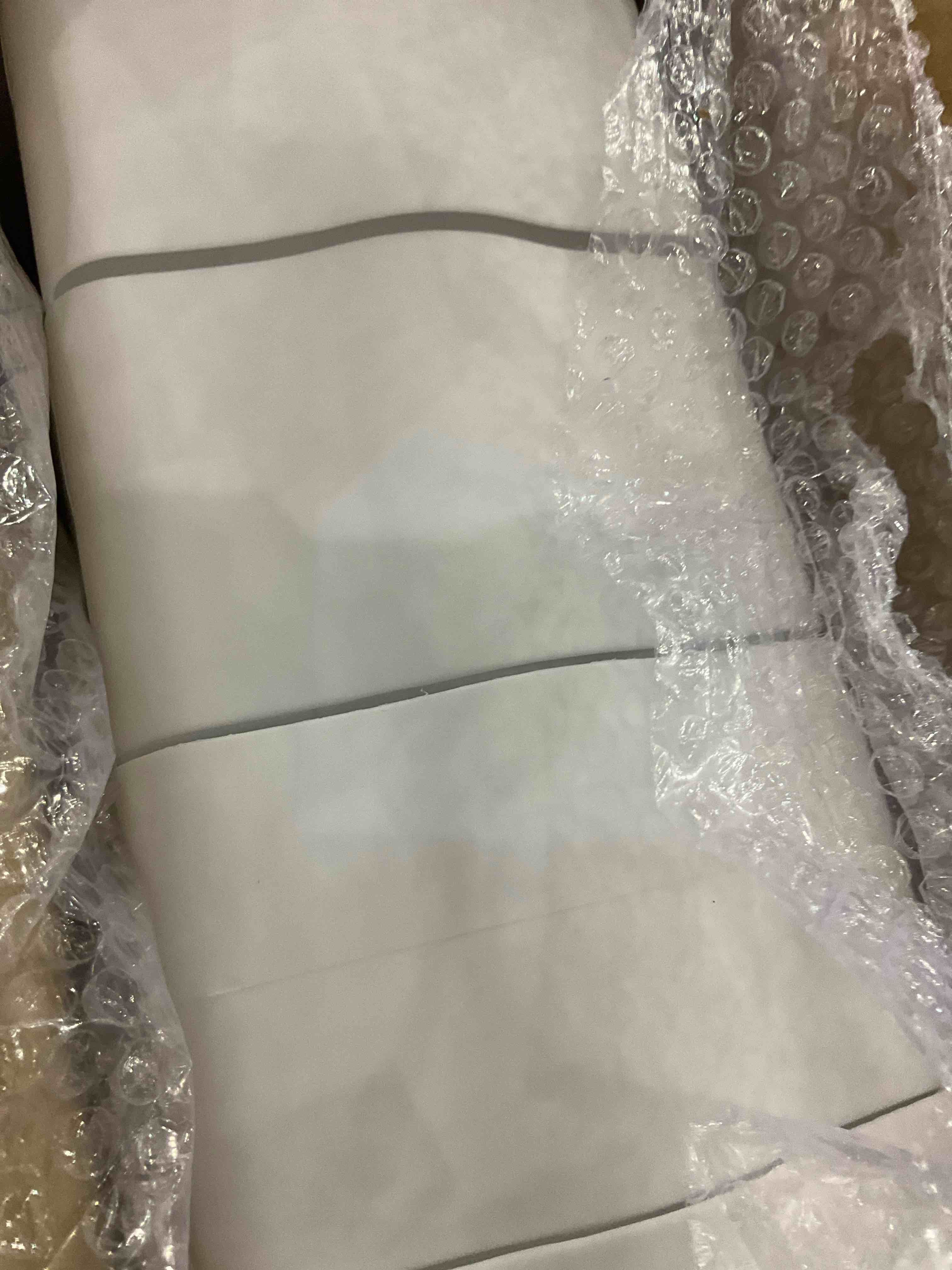 https://s3.amazonaws.com/lotting-images-prod/BargainHunt/EXS00979458_1707832339749.jpeg