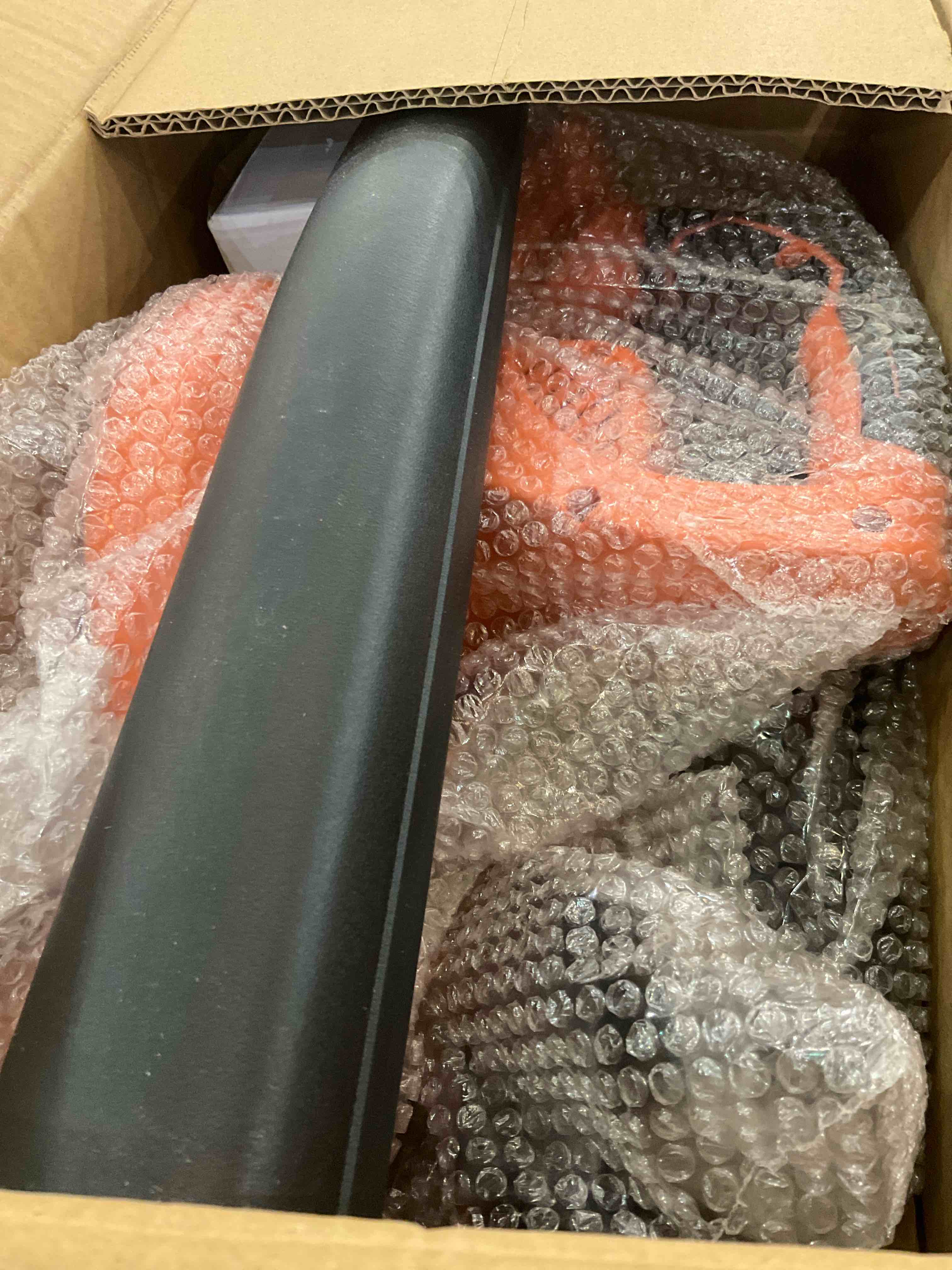 https://s3.amazonaws.com/lotting-images-prod/BargainHunt/EXS00981144_1711392535502.jpeg
