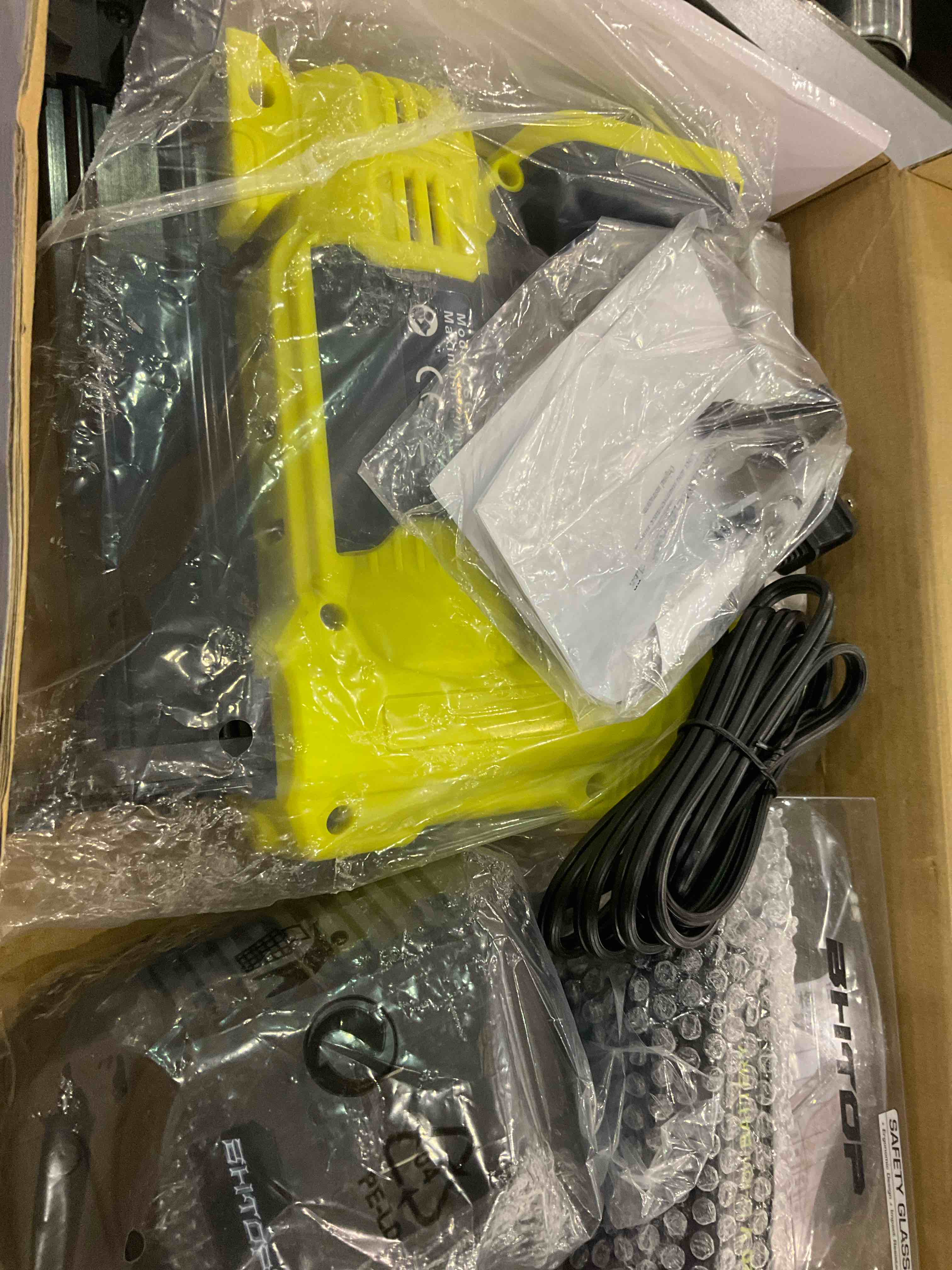 https://s3.amazonaws.com/lotting-images-prod/BargainHunt/EXS00981279_1711541495544.jpeg