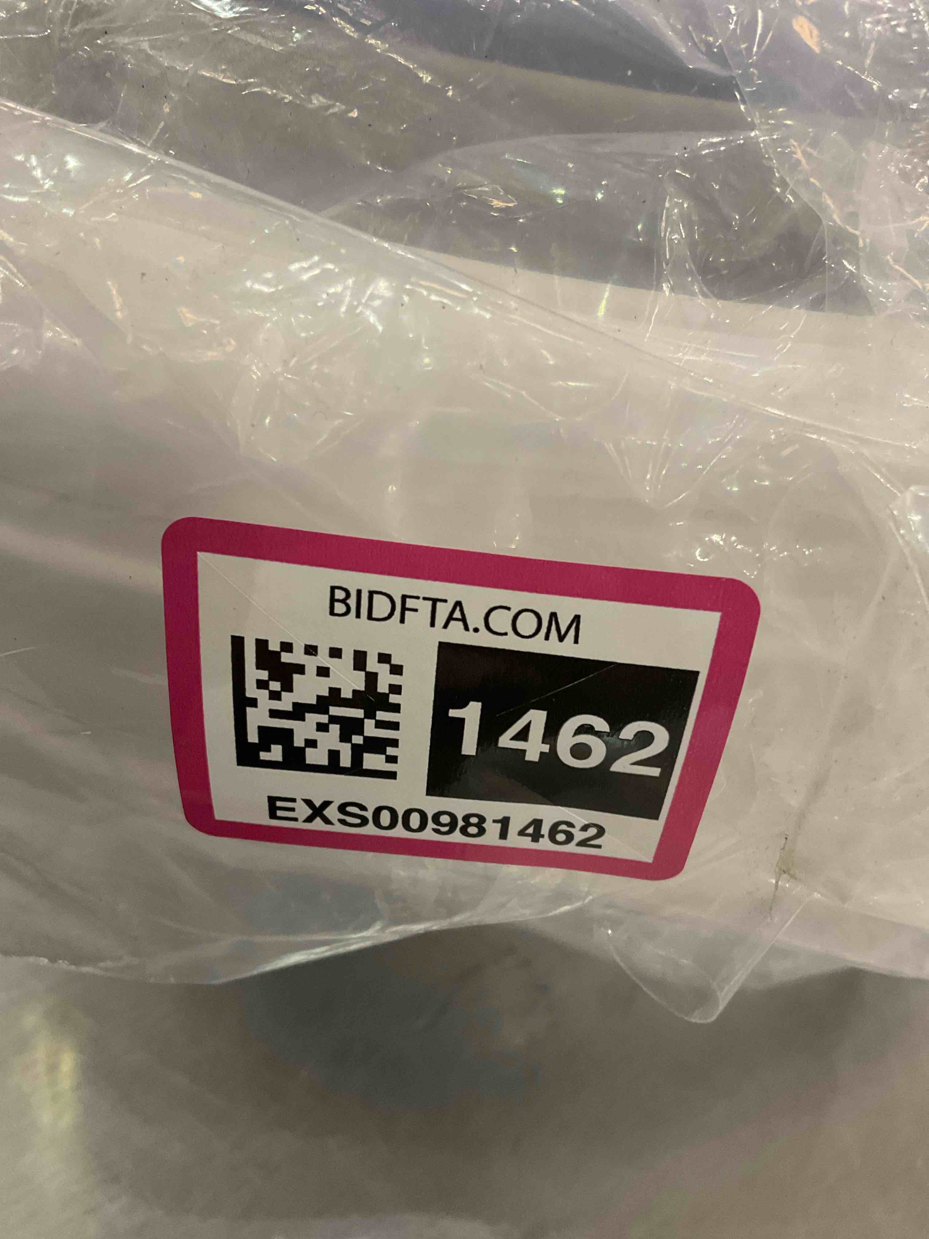 https://s3.amazonaws.com/lotting-images-prod/BargainHunt/EXS00981462_1711638685754.jpeg
